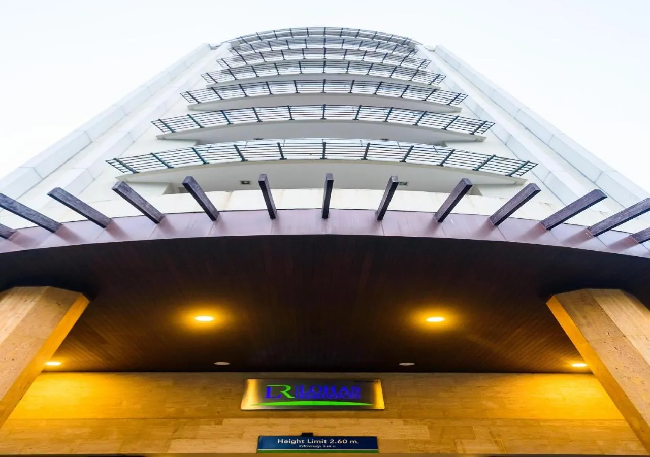 Property building in Lohas Residences Sukhumvit 2