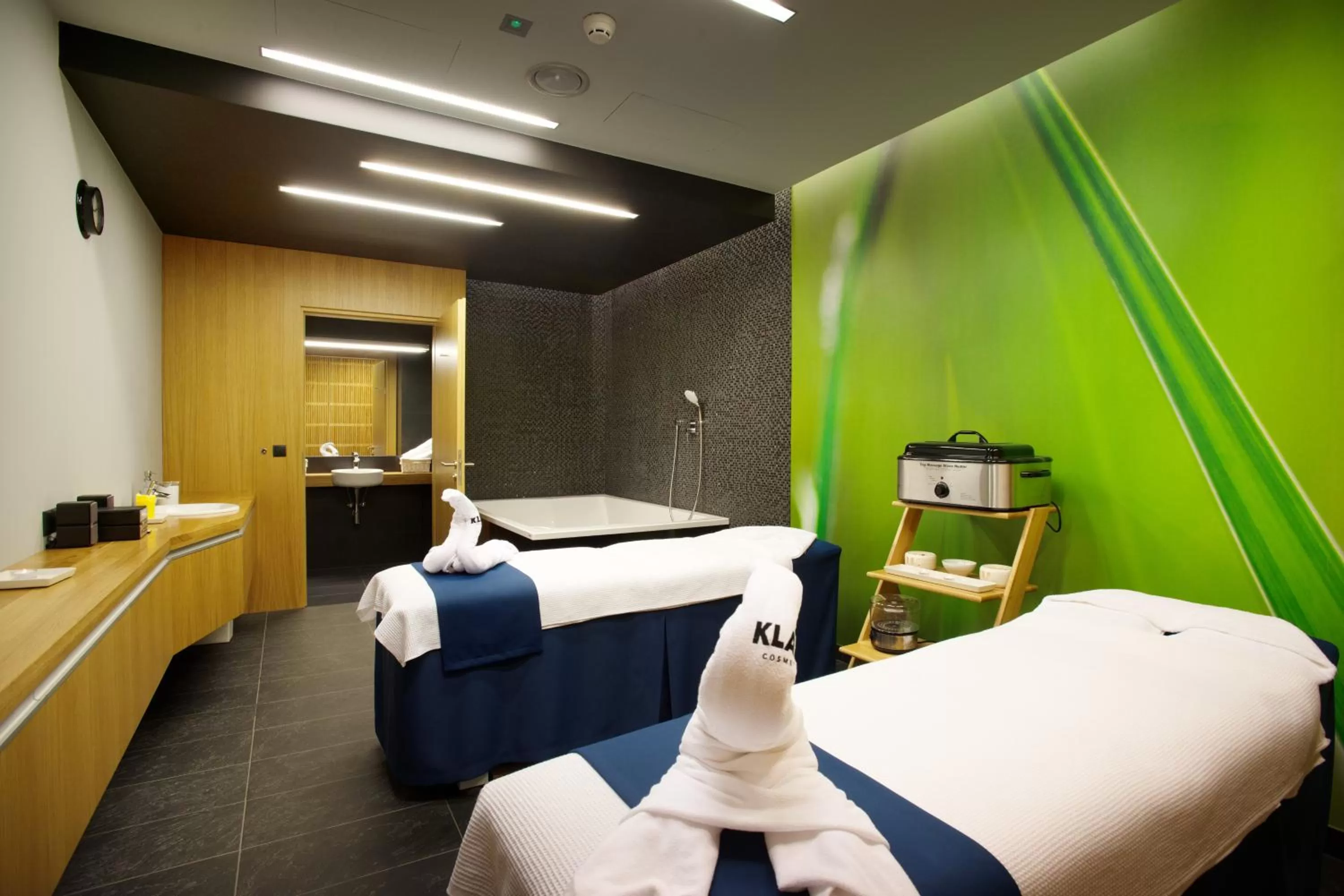 Spa and wellness centre/facilities, Bed in Regatta Hotel Restauracja Spa