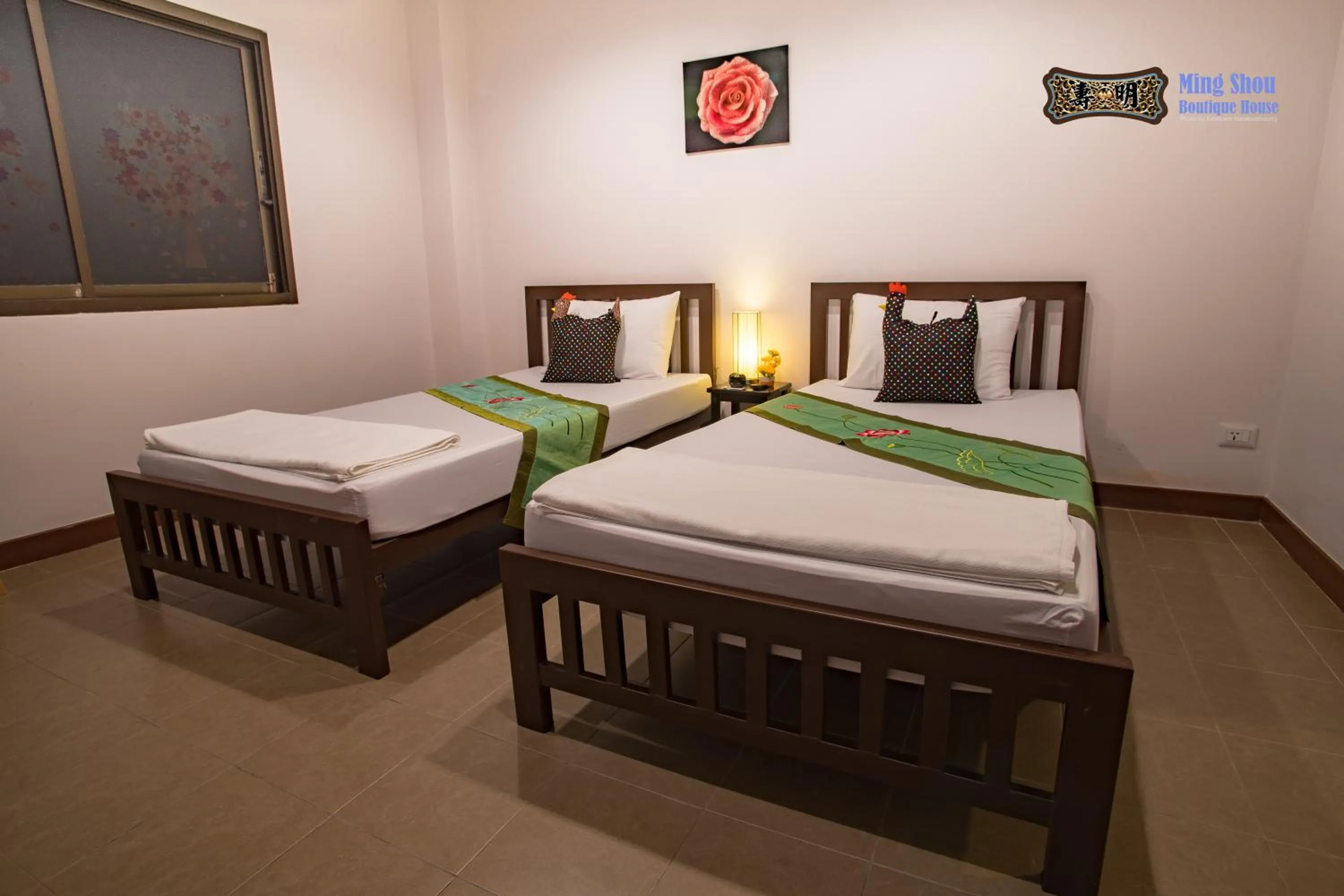 Photo of the whole room, Bed in Ming Shou Boutique House