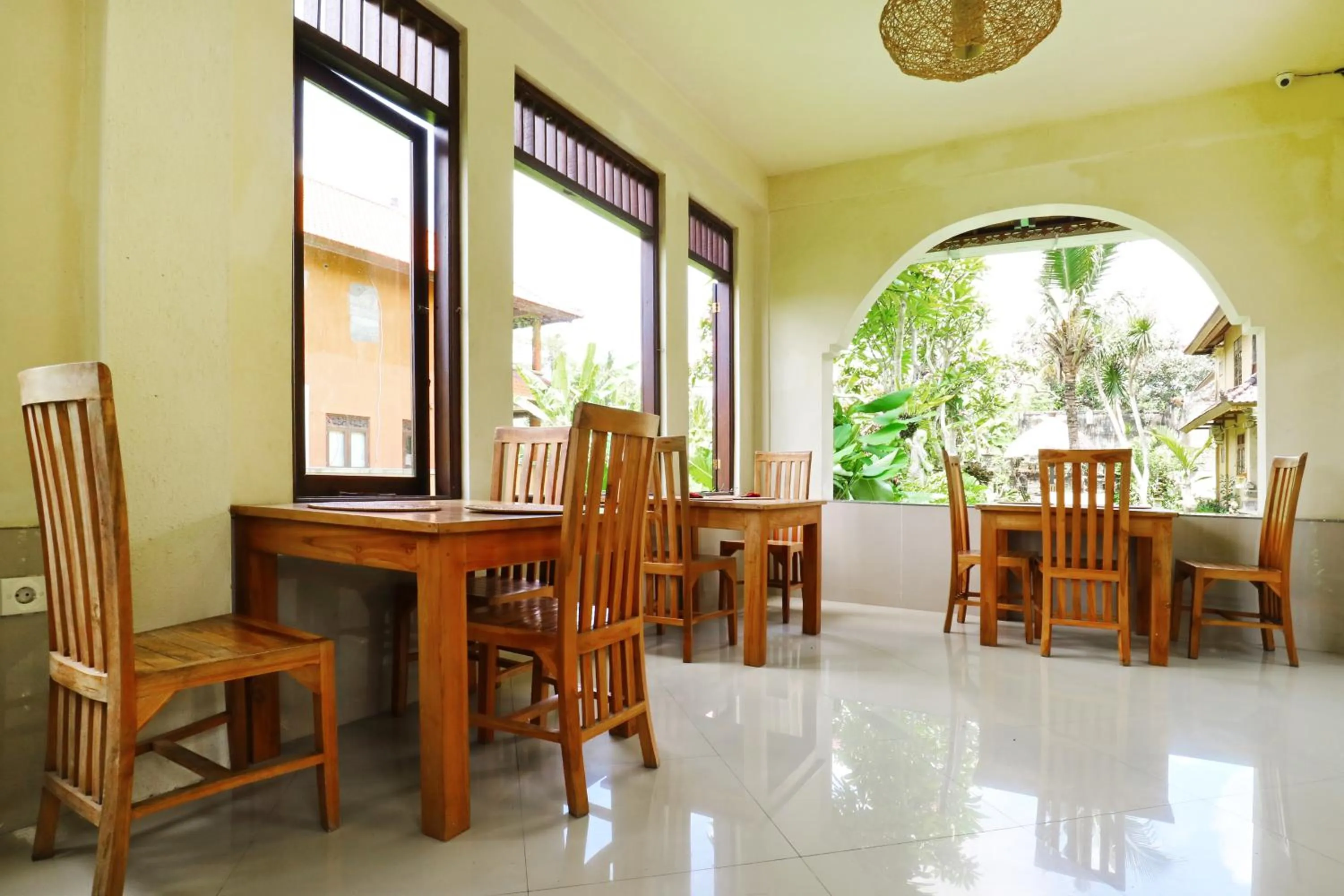 Restaurant/places to eat in Ubud Kerta City Hotel