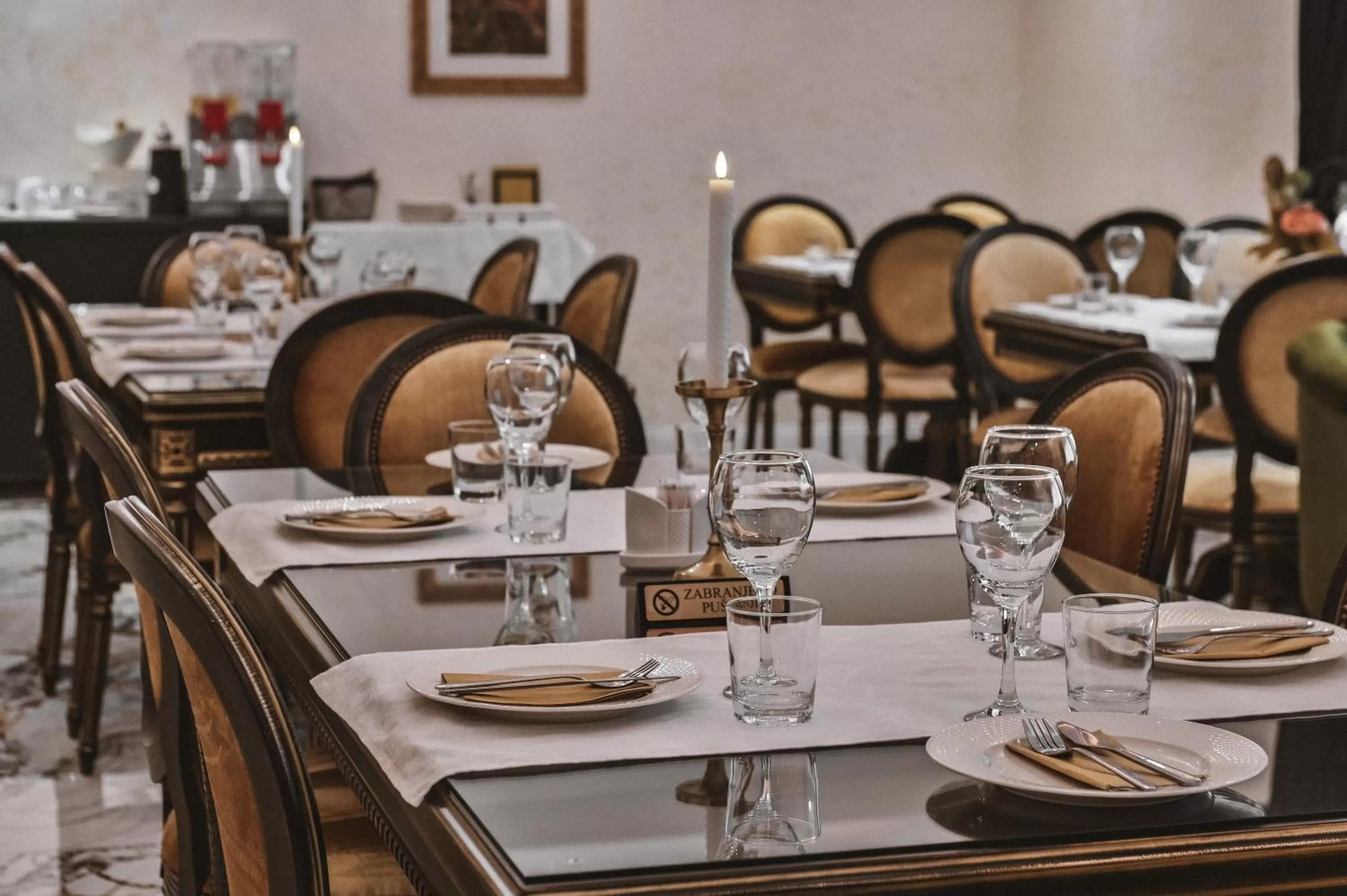 Restaurant/Places to Eat in Garni hotel BARUT