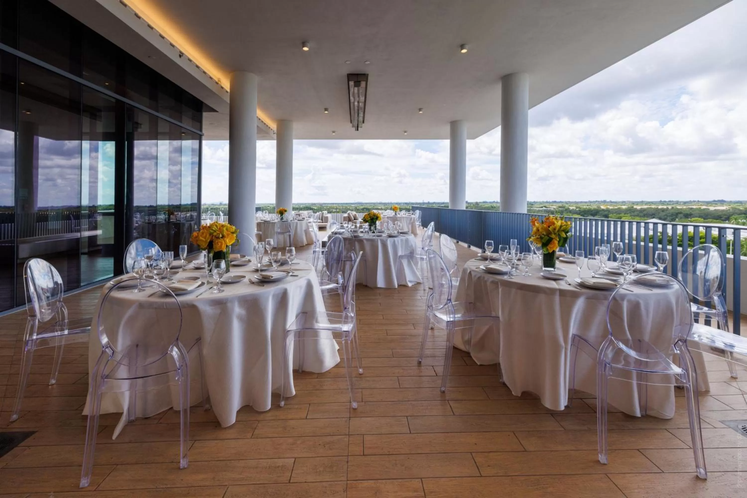 Lobby or reception in AC Hotel by Marriott Fort Lauderdale Sawgrass Mills Sunrise