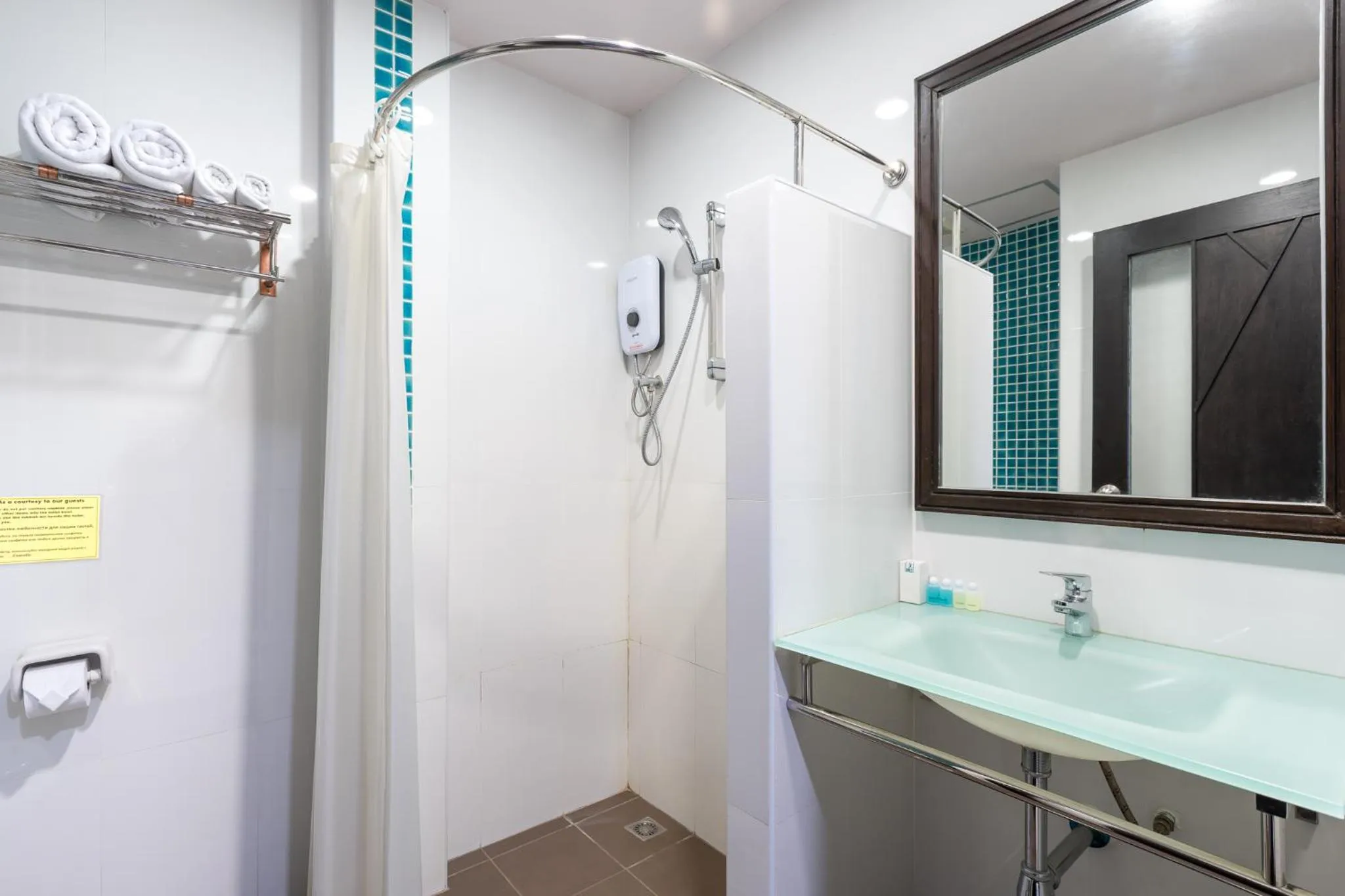 Shower in The BluEco Hotel SHA Plus