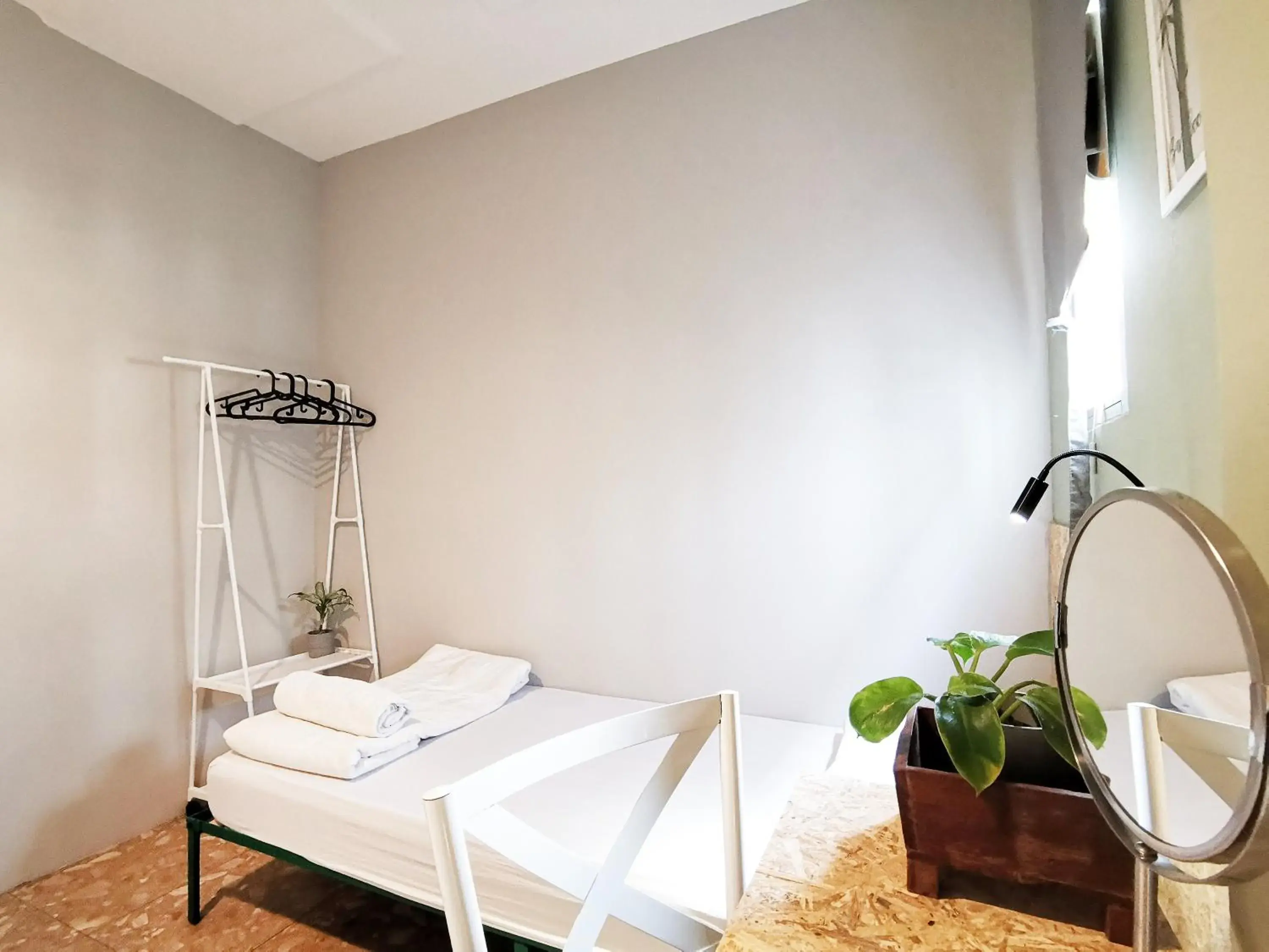 Twin Room in O Nidra House Twin Room in O Nidra House