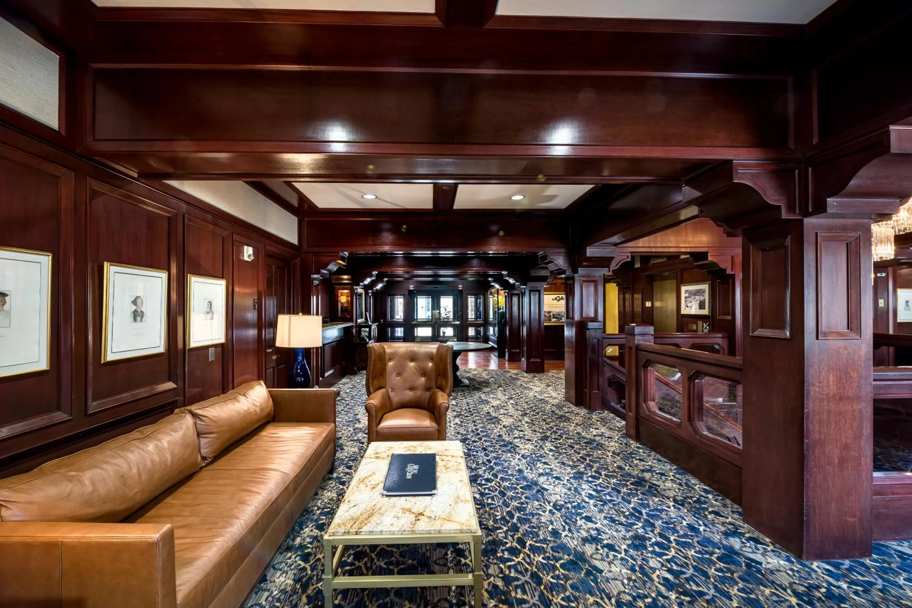 Lobby or reception in Poste Montane Lodge by East West