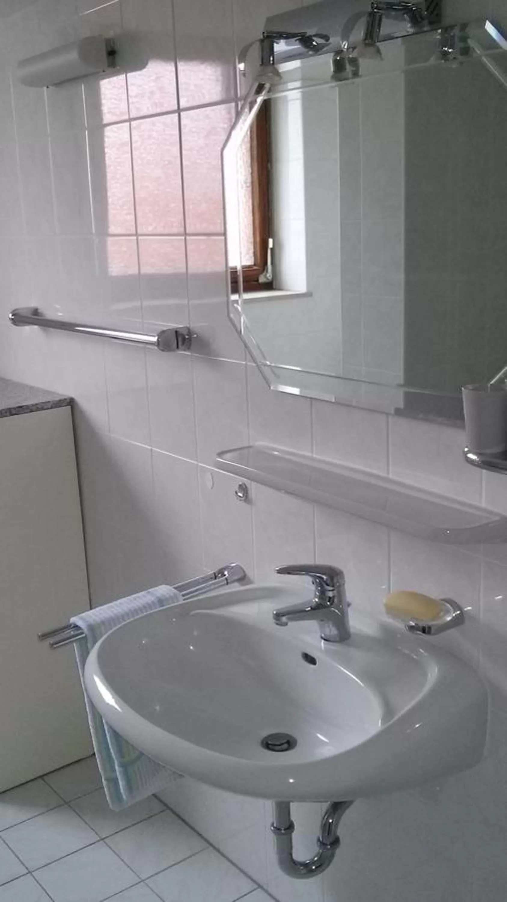 Bathroom in Landgasthof Schänzer