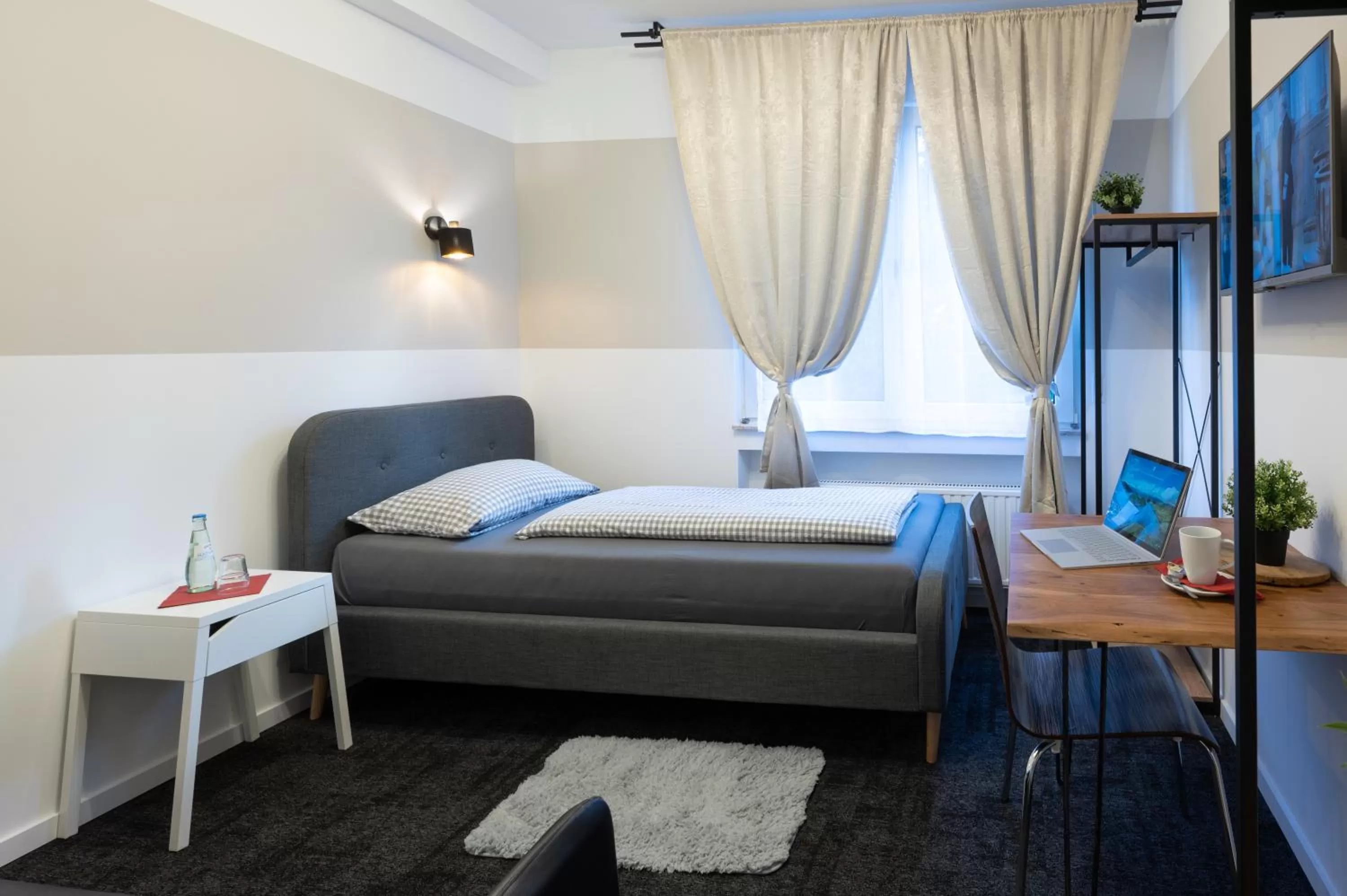 Bed in Hotel Burgblick