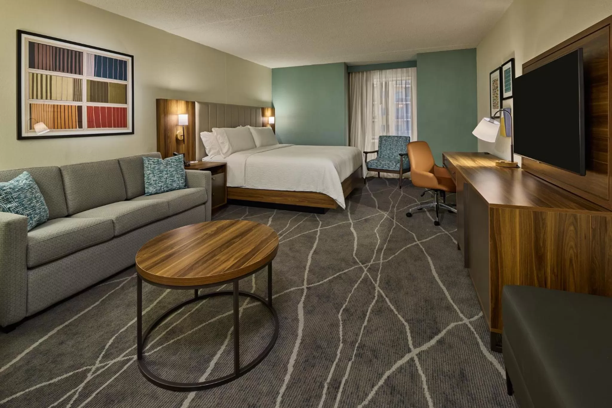 Photo of the whole room, Bed in Holiday Inn Express & Suites Charleston DWTN -Westedge by IHG