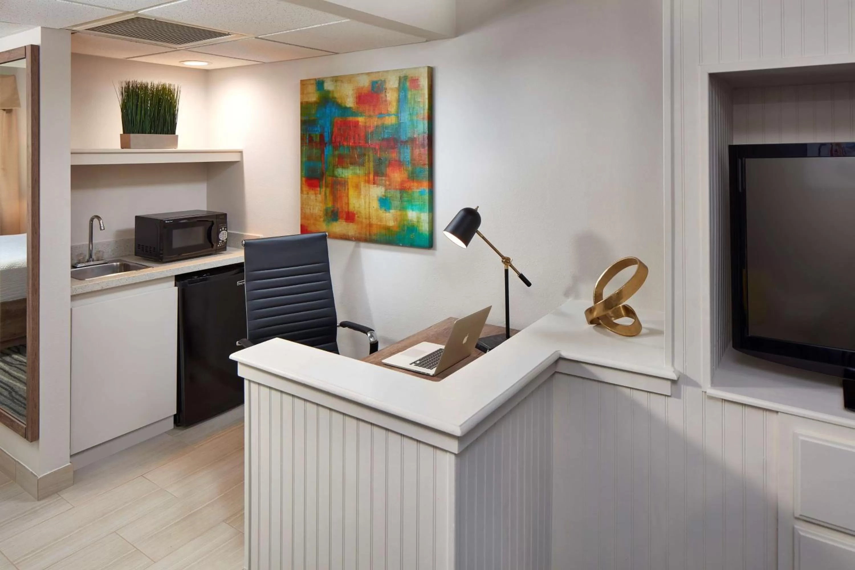 King Suite in Best Western Posada Royale Hotel & Suites