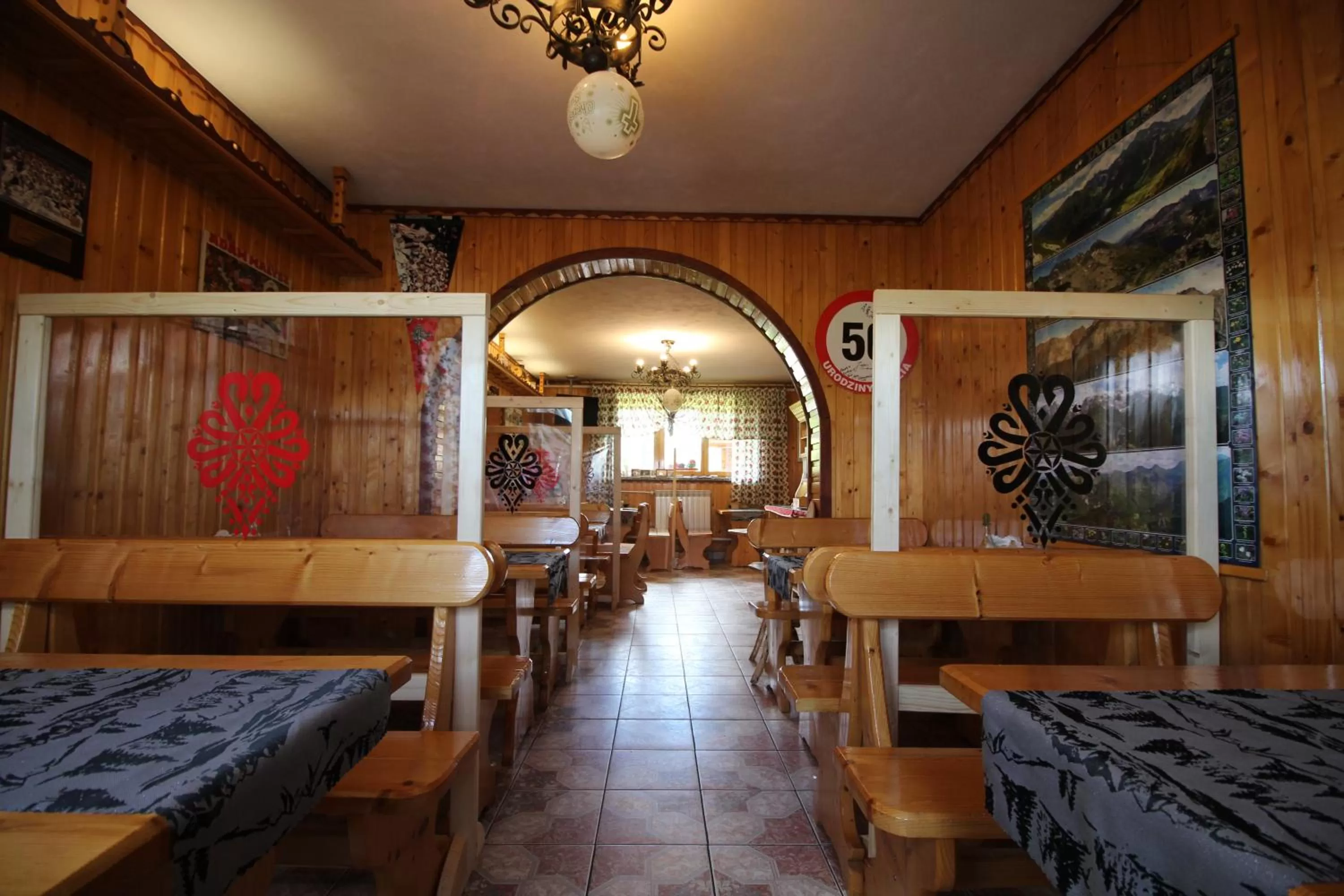 Restaurant/Places to Eat in DW U Wajdy