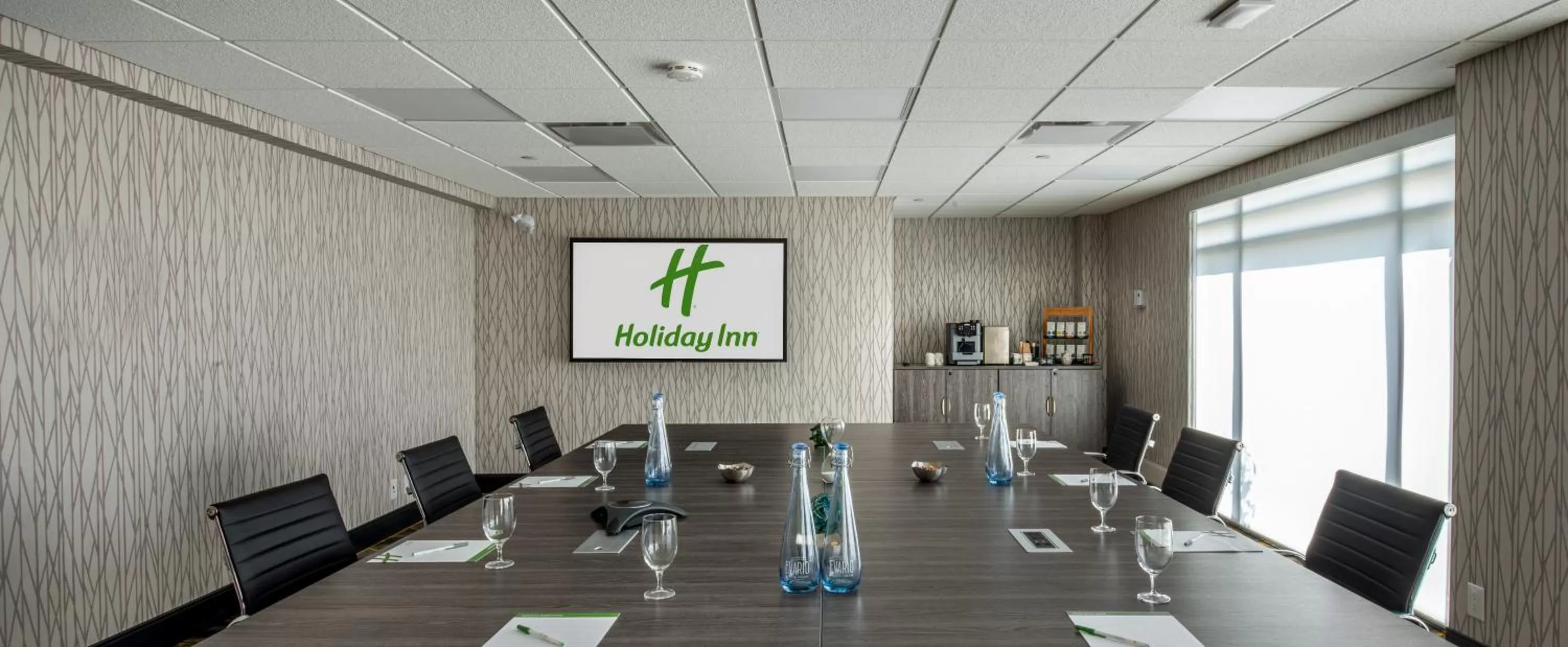 Meeting/conference room in Holiday Inn Edmonton South - Evario Events by IHG