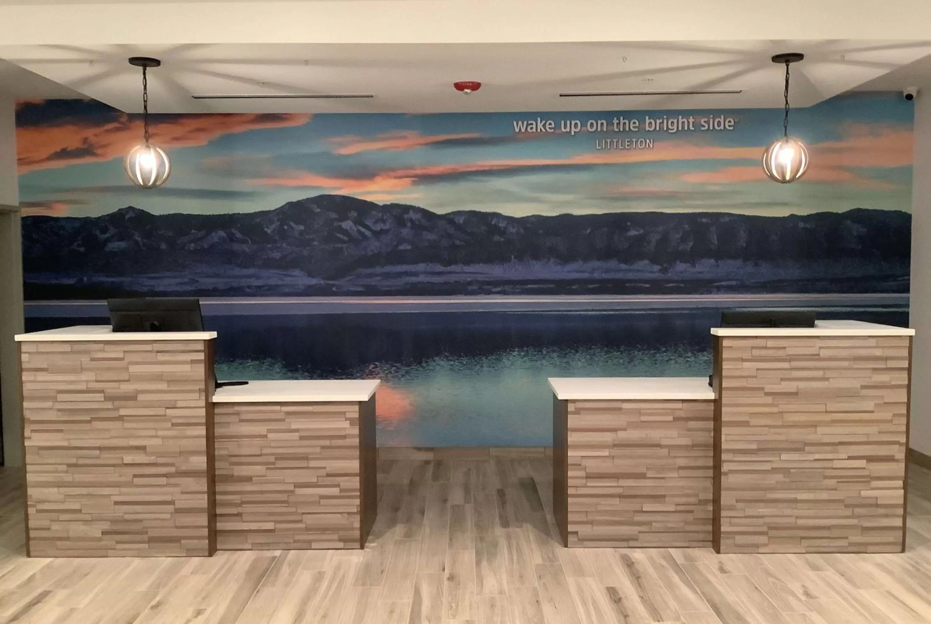 Lobby or reception in La Quinta Inn & Suites by Wyndham Littleton-Red Rocks