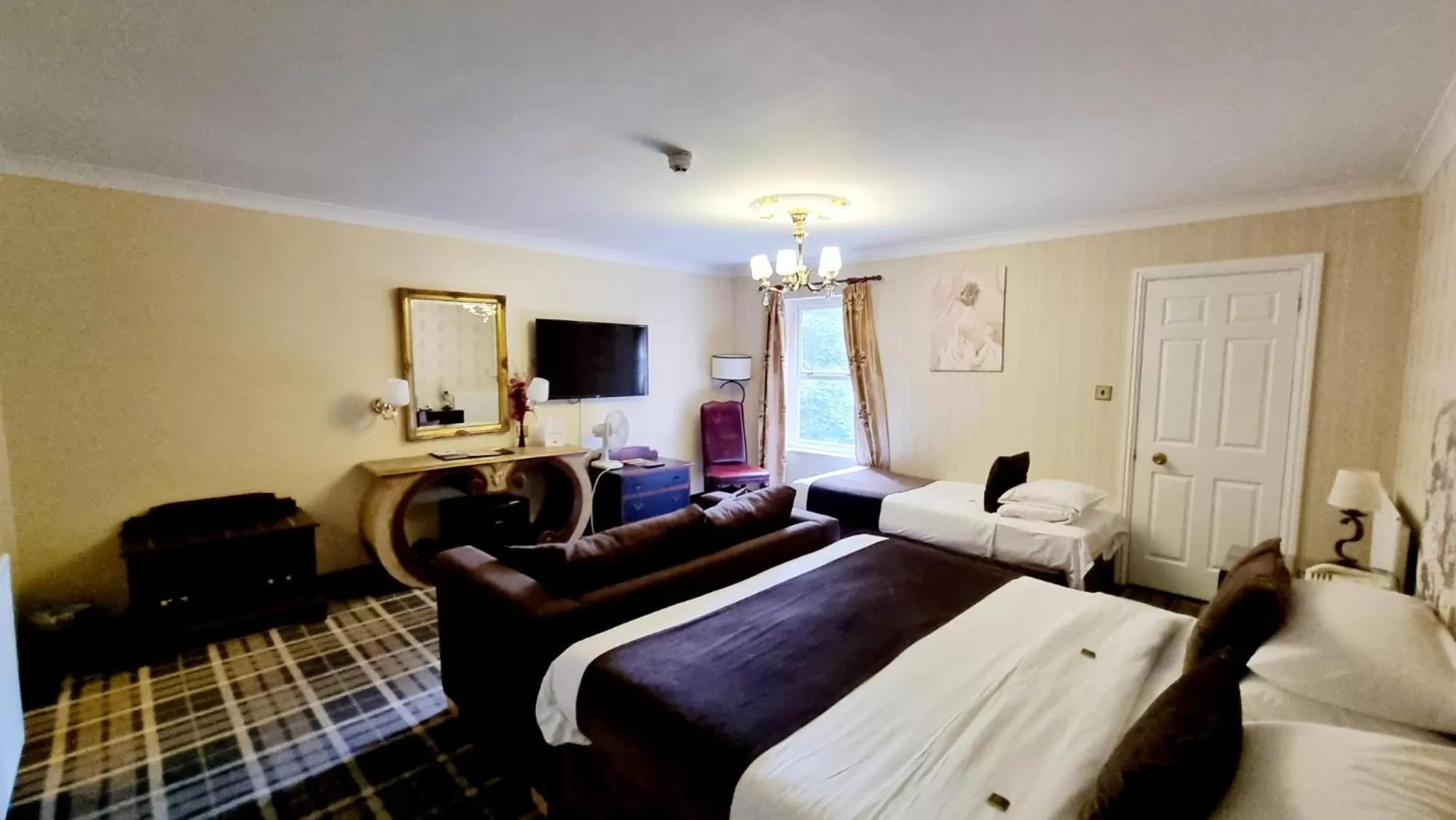 Bedroom, Bed in Muthu Belstead Brook Hotel