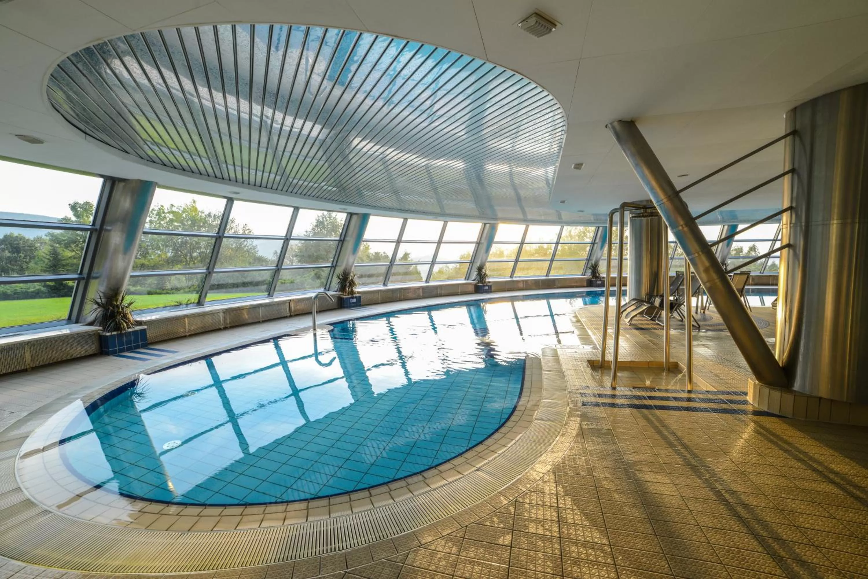 Swimming pool in Hotel Belweder