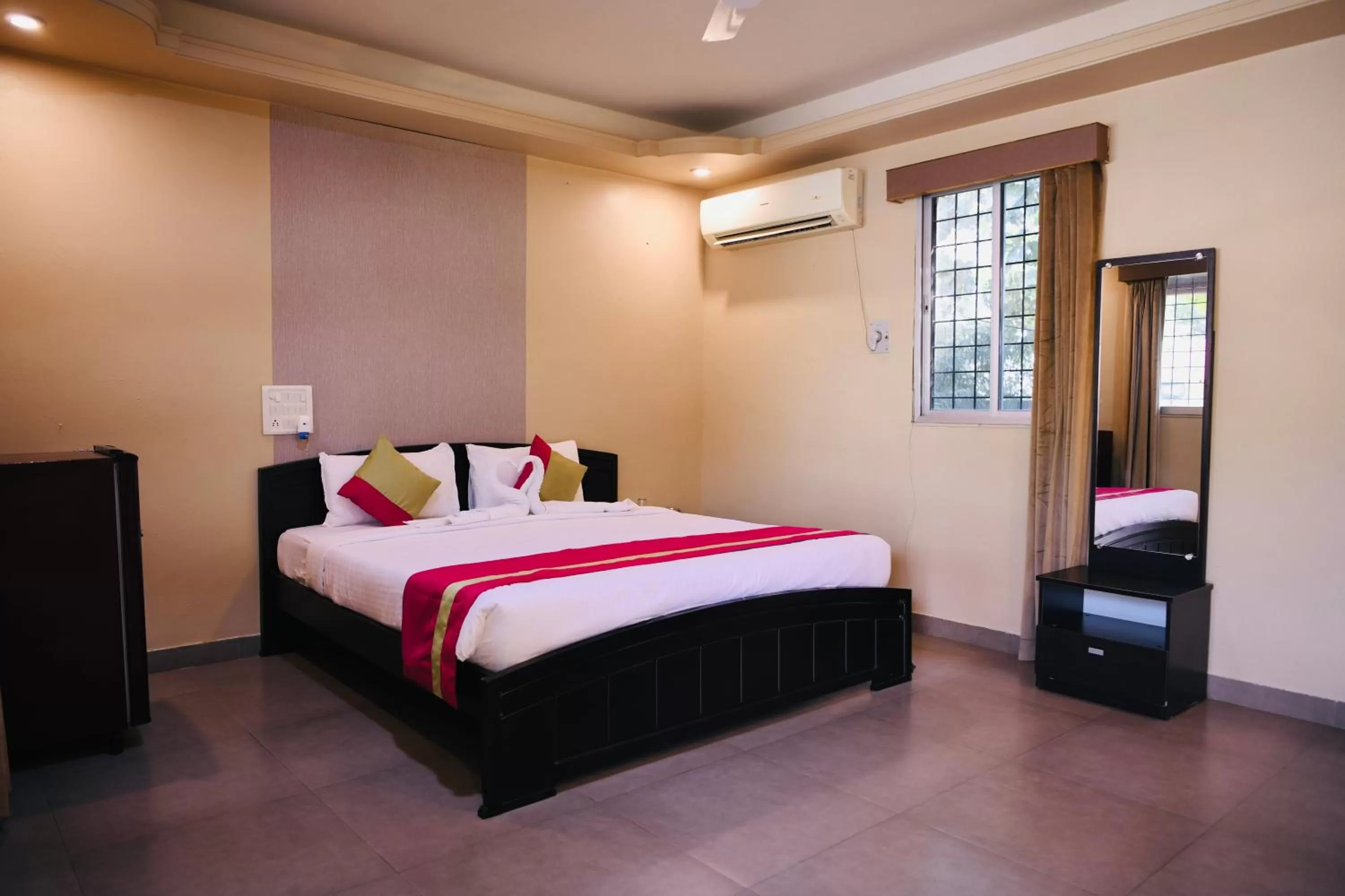 Bedroom, Bed in Lighthouse Waterpark and Resort