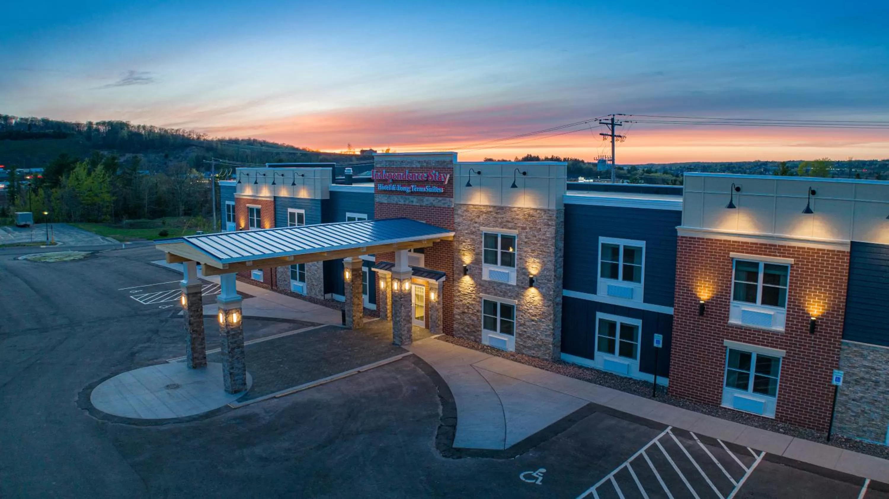 Property building in Independence Stay Hotel and Long term suites