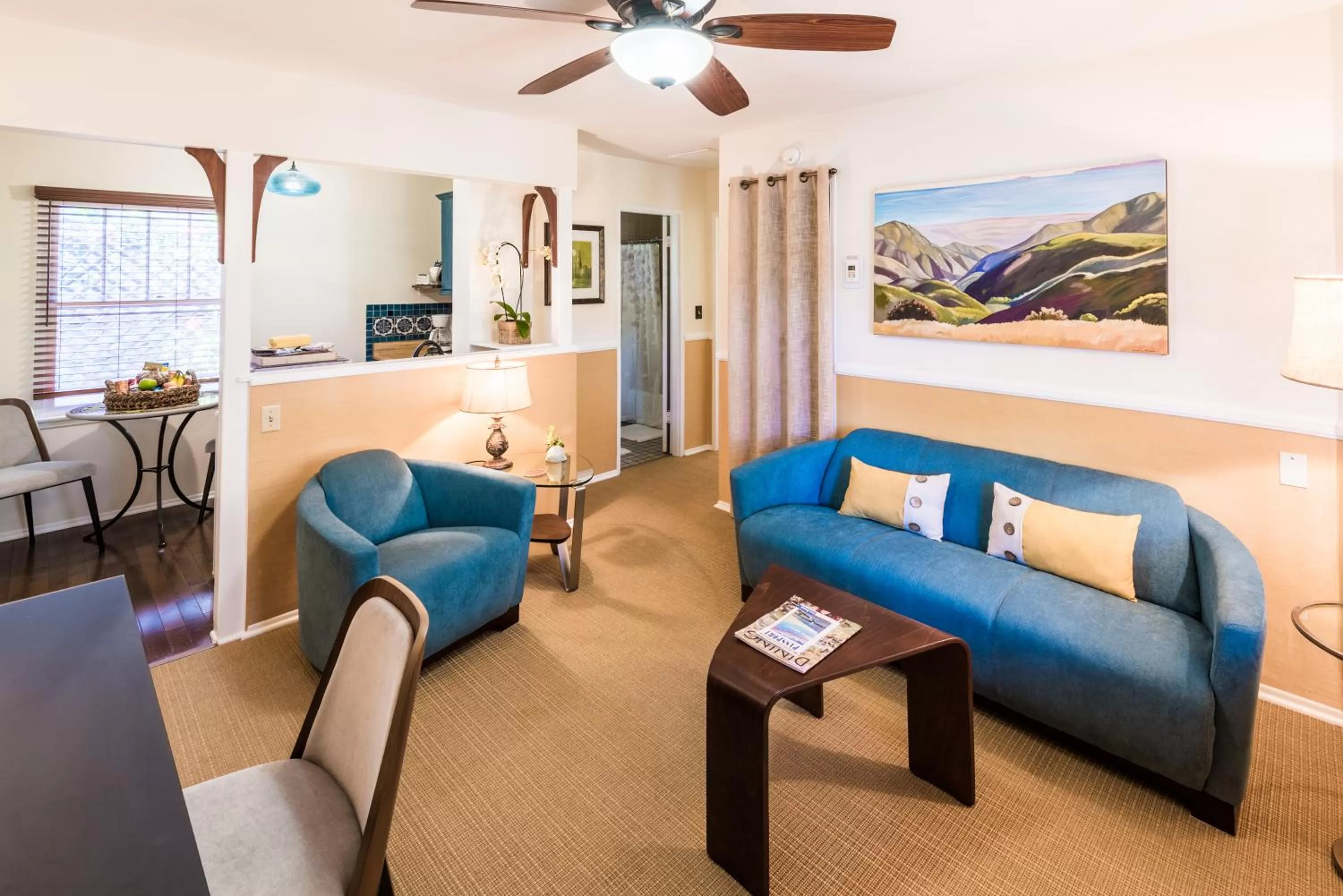 Kitchen or kitchenette in Harbor House Inn