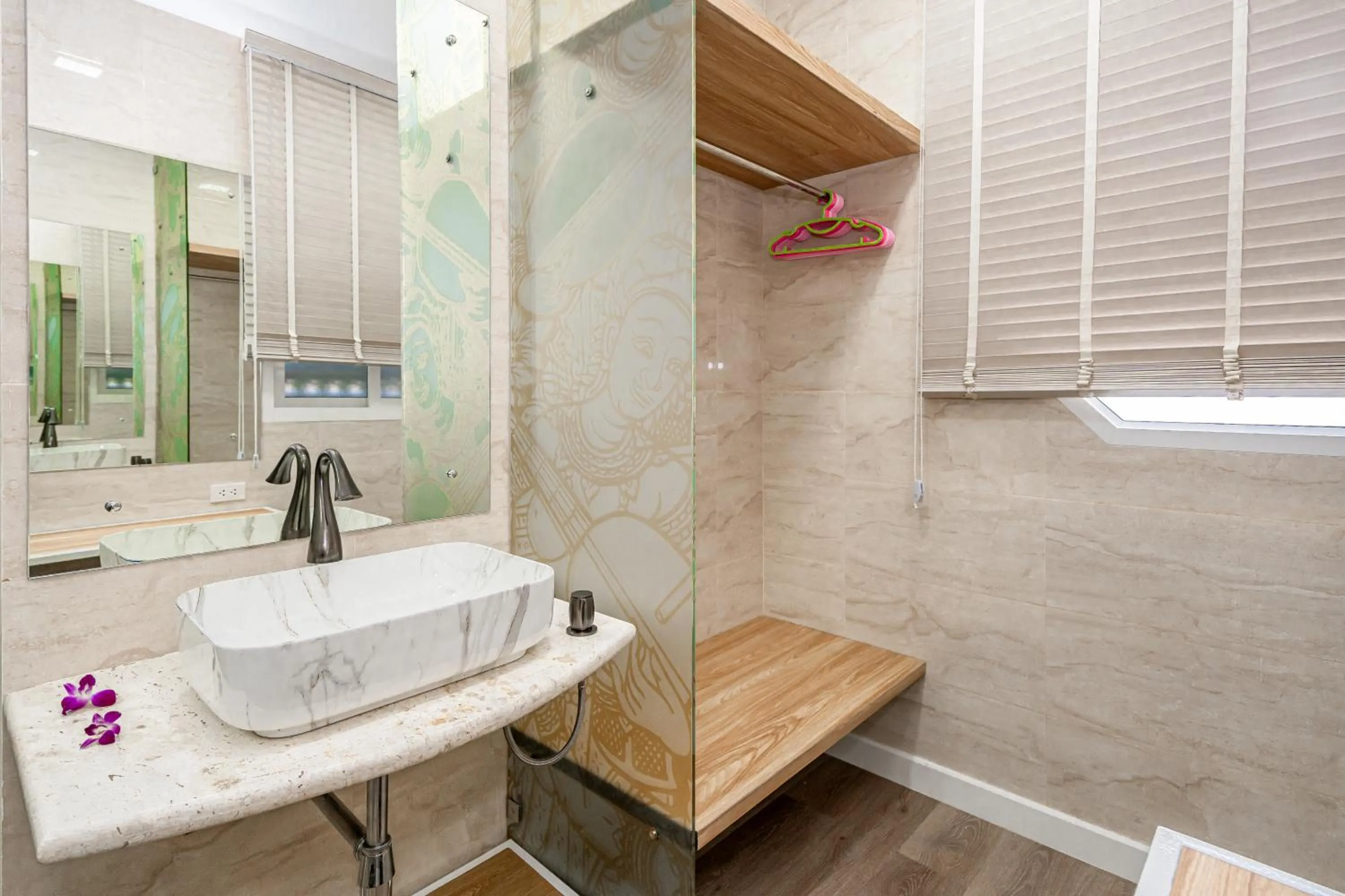 Toilet in The Color Kata