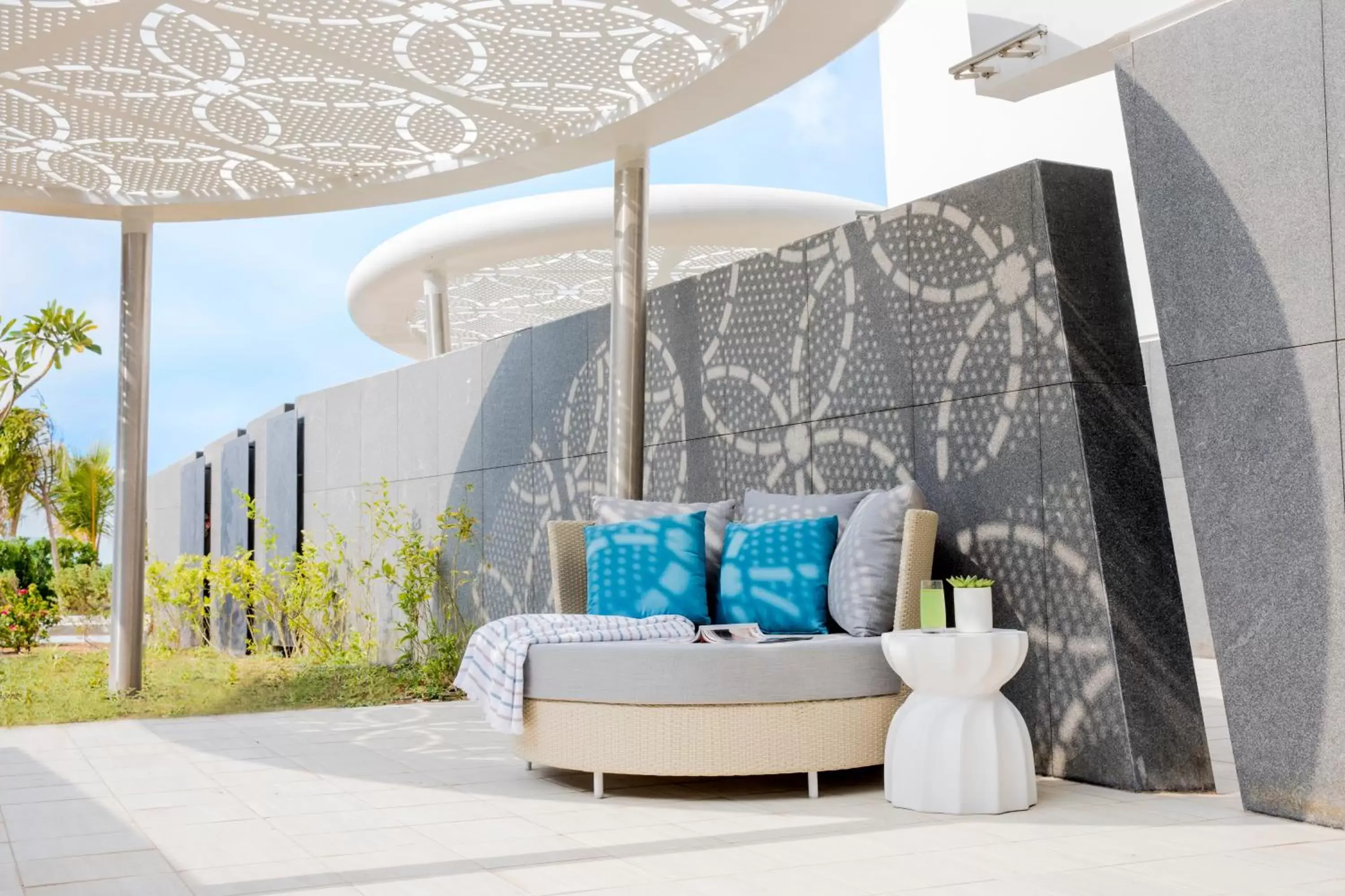 Garden Terrace King Room in Jumeirah Saadiyat Island Abu Dhabi Garden Terrace King Room in Jumeirah Saadiyat Island Abu Dhabi