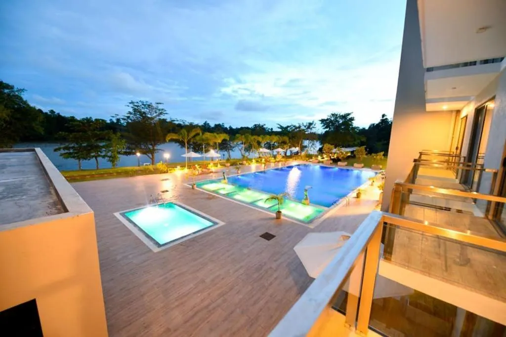 Swimming pool, Pool View in Oaisis Riverside