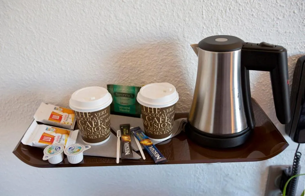 Coffee/tea facilities in Kyriad Limoges Sud - Feytiat