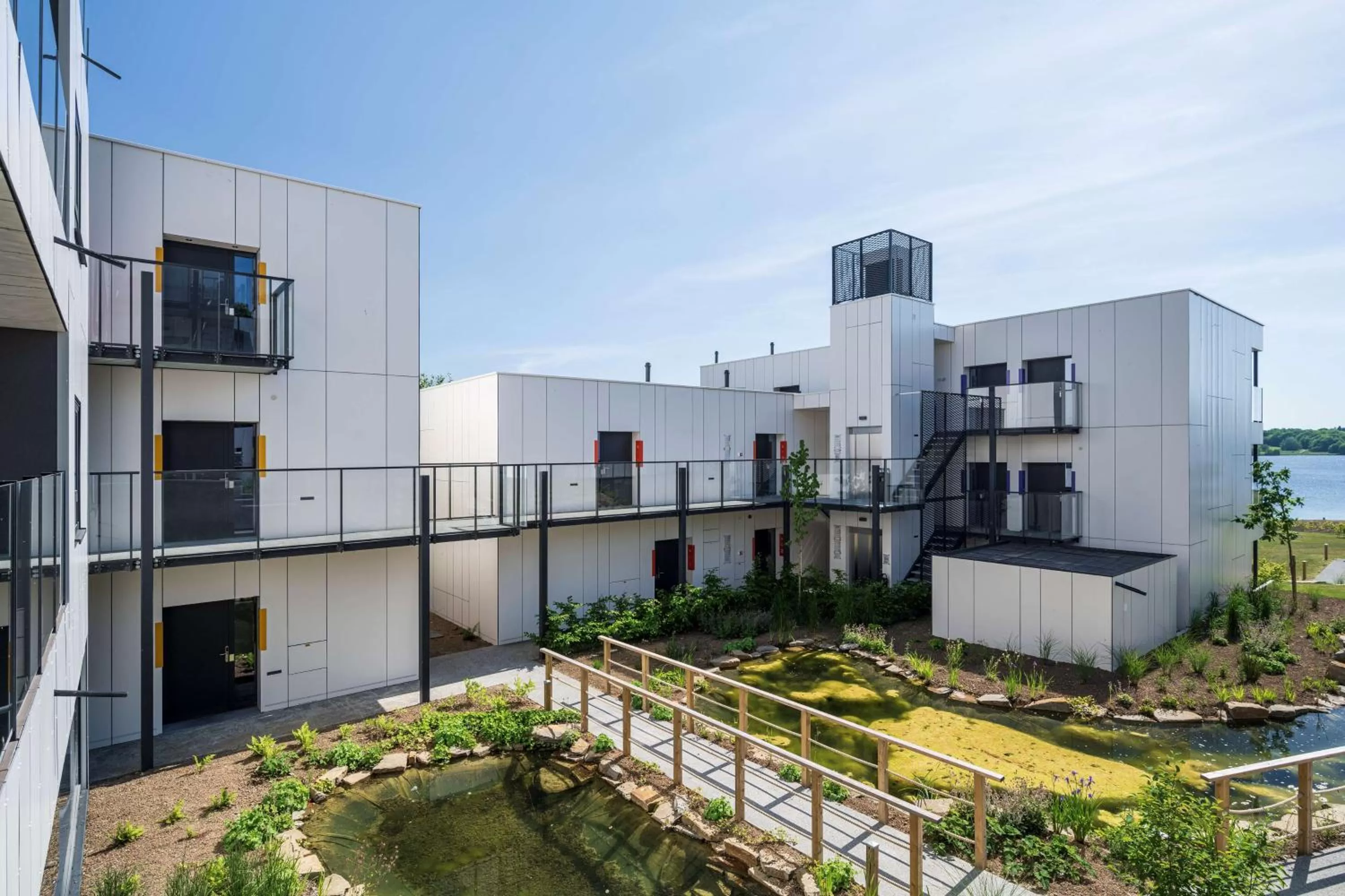 Property building in Golden Lakes Hotel