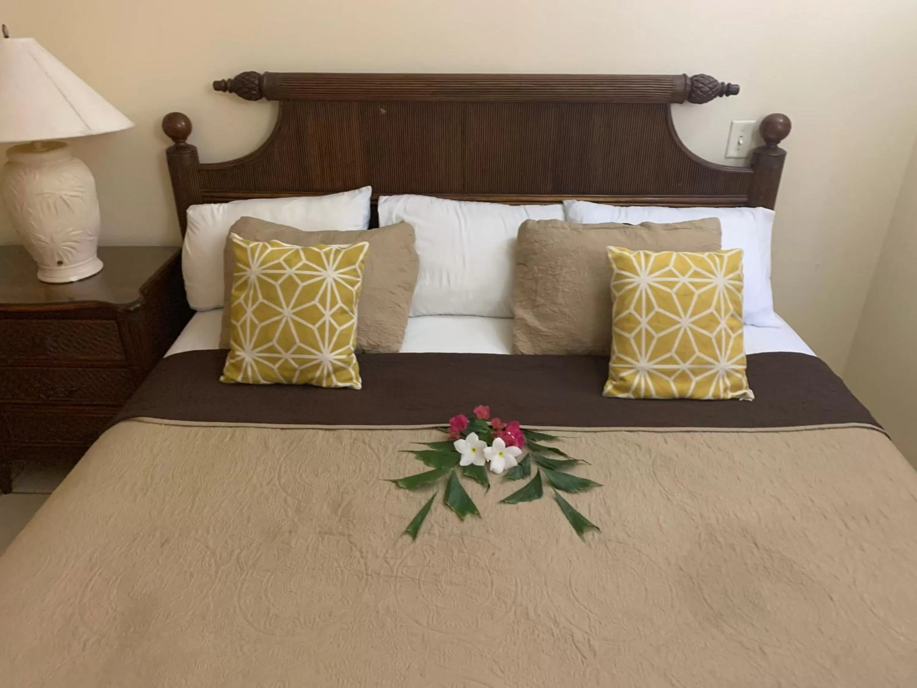 Bed in Connie's Comfort Suites