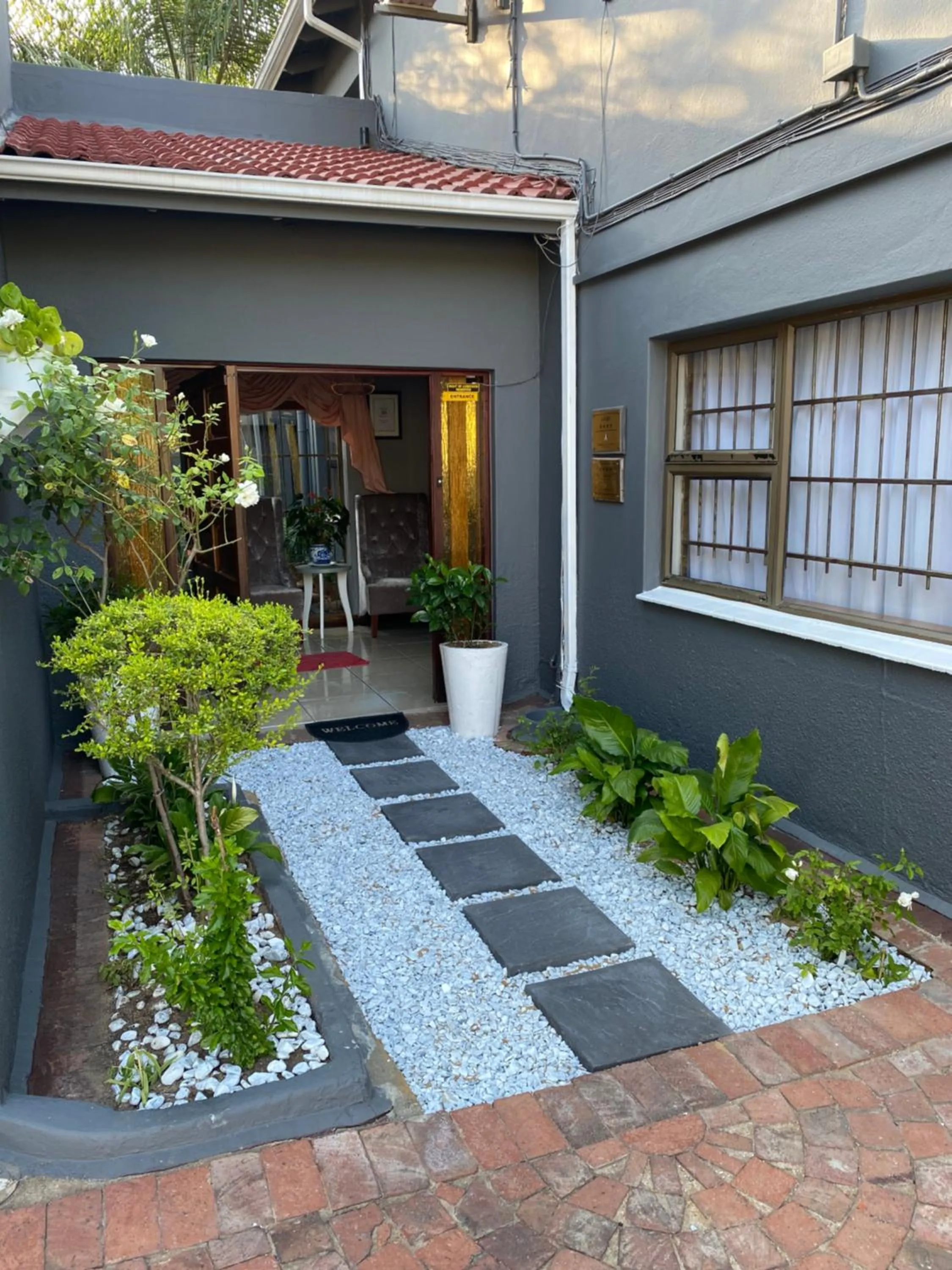 Facade/entrance in Marion Lodge