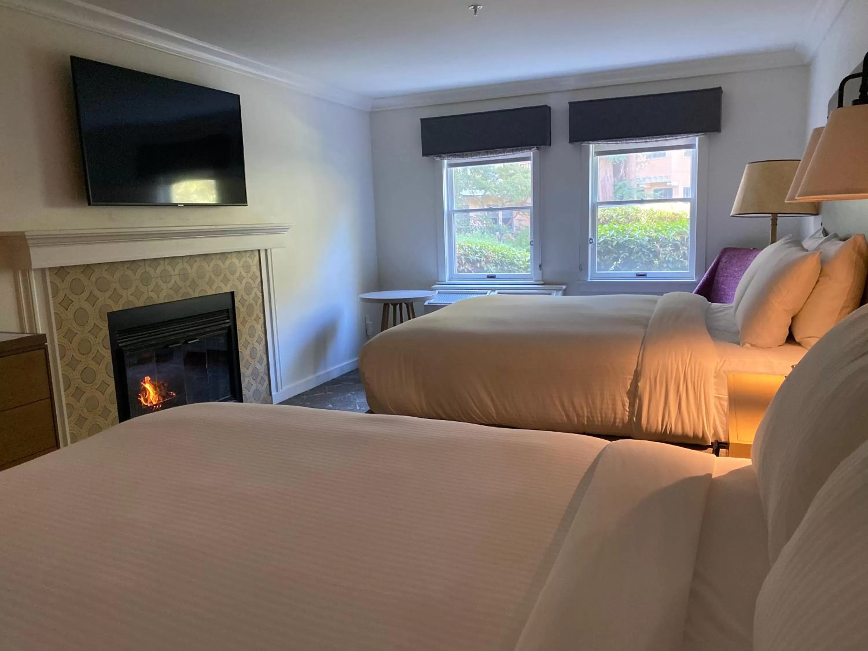 Photo of the whole room, Bed in Fairmont Sonoma Mission Inn & Spa