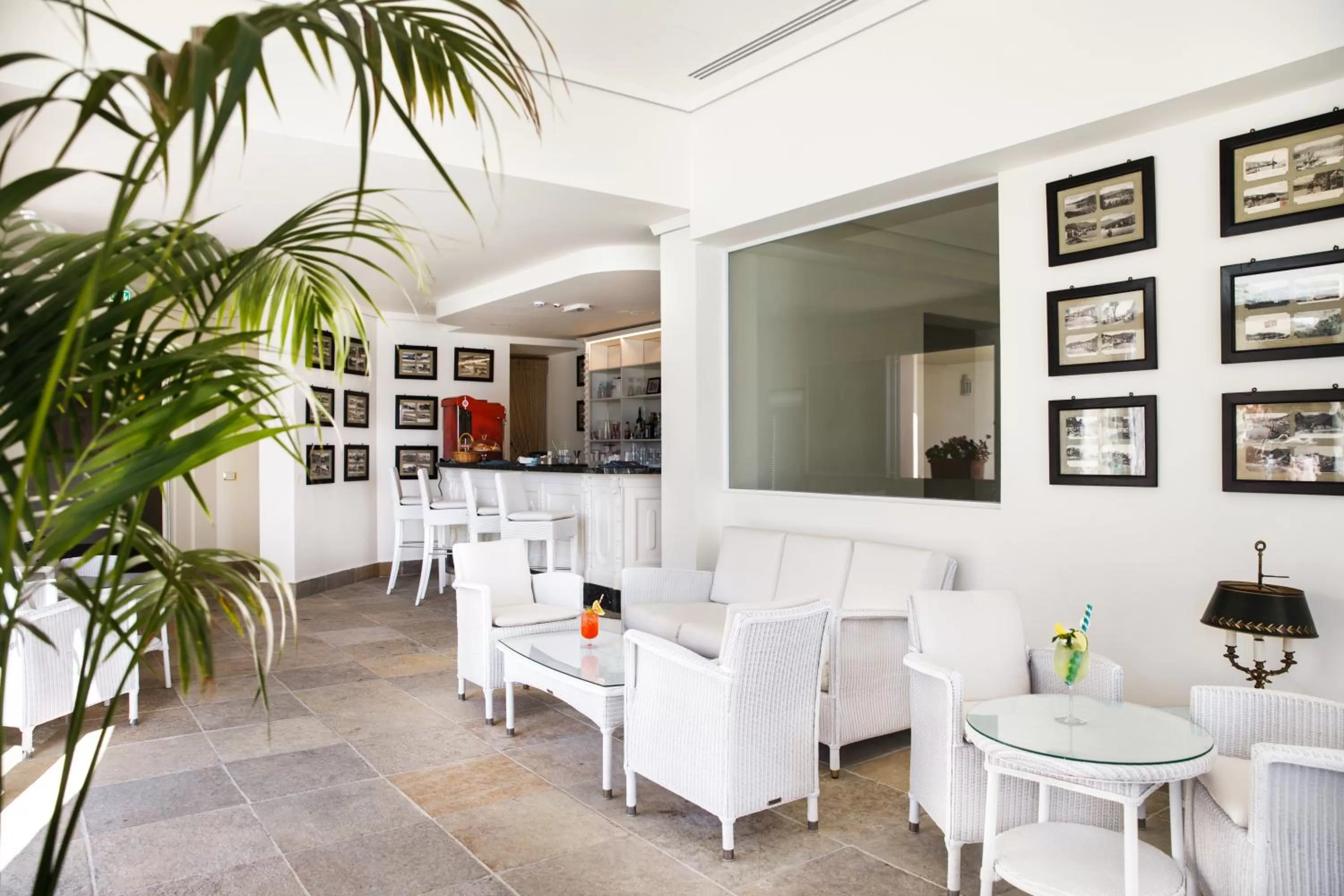 Lounge or bar in Excelsior Palace Portofino Coast