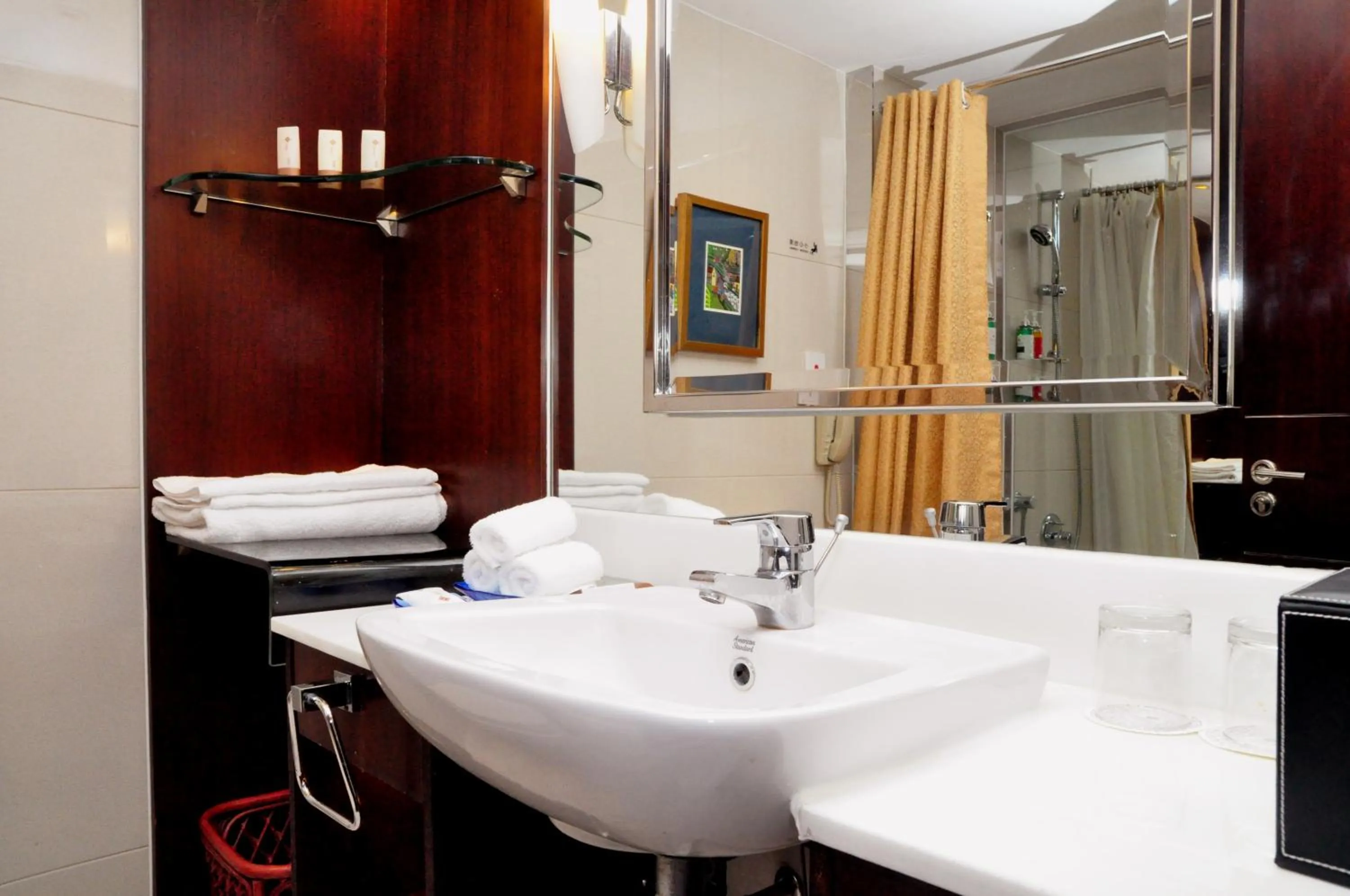 Toilet in Jinling Purple Mountain Hotel Shanghai（Shanghai Grand Trustel Purple Mountain Hotel）