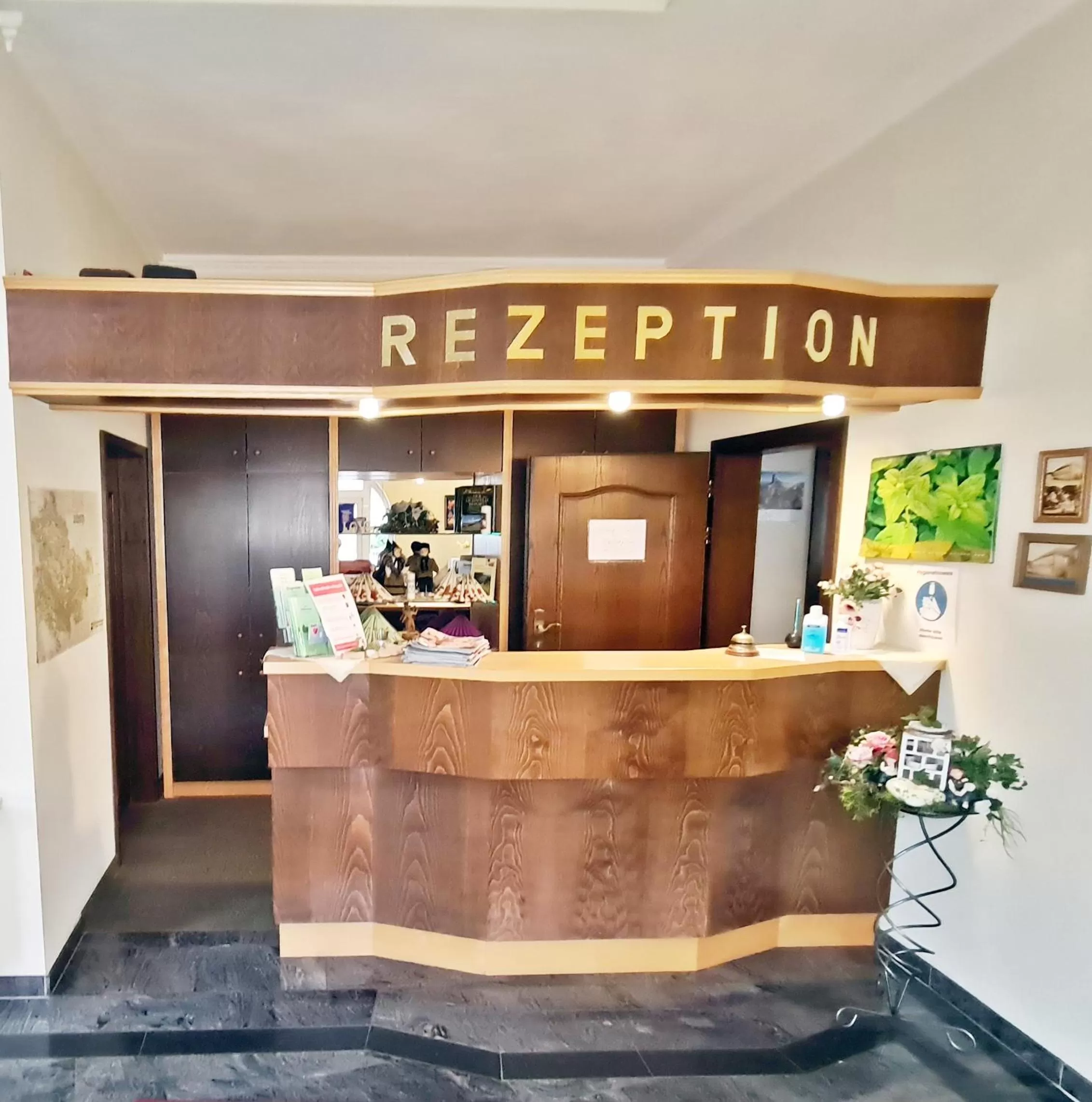 Lobby or reception in DM Hotels & Apartments - Hotel Deutsches Haus