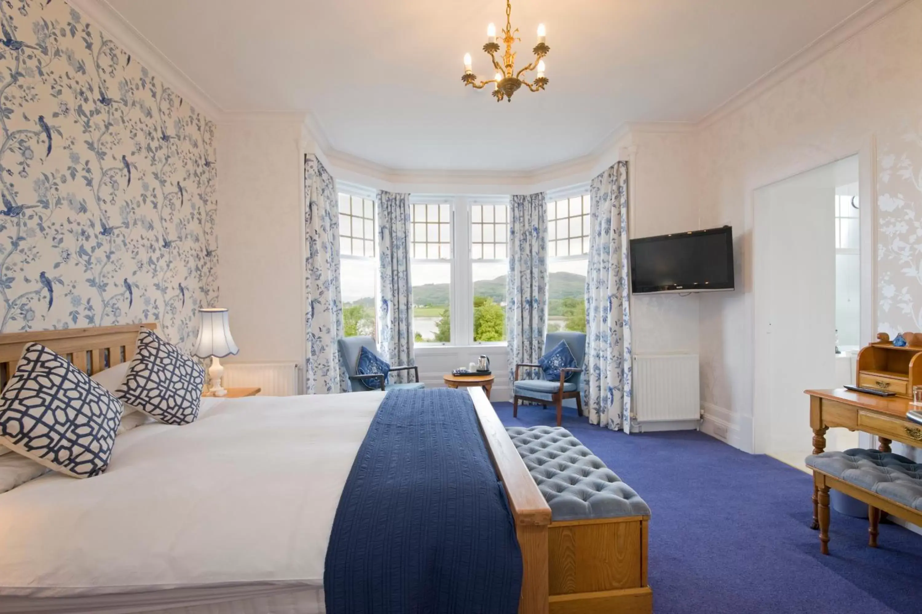Deluxe Double Room with Sea View (2 adults) in Falls of Lora Hotel Deluxe Double Room with Sea View (2 adults) in Falls of Lora Hotel