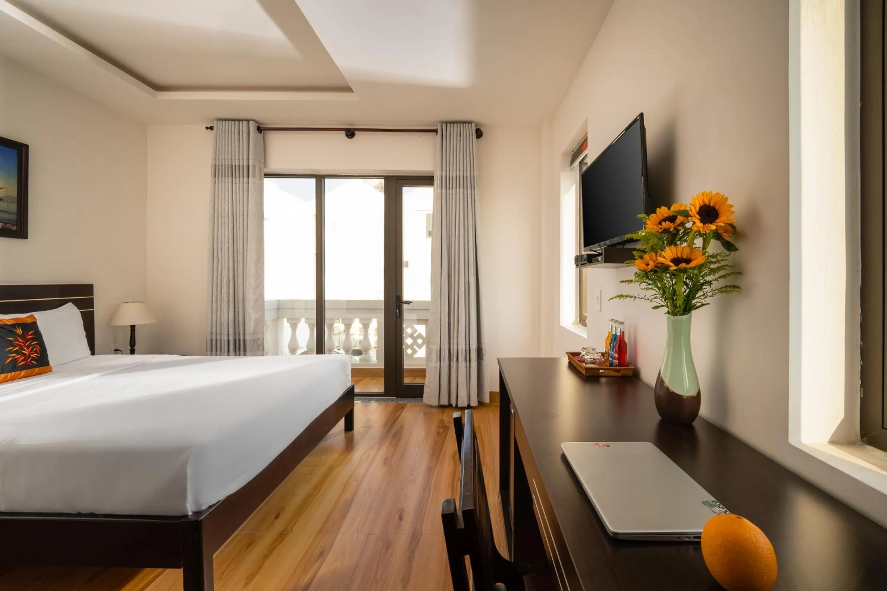 Communal lounge/ TV room, Bed in Viet Long Hoian Beach Hotel - STAY 24H