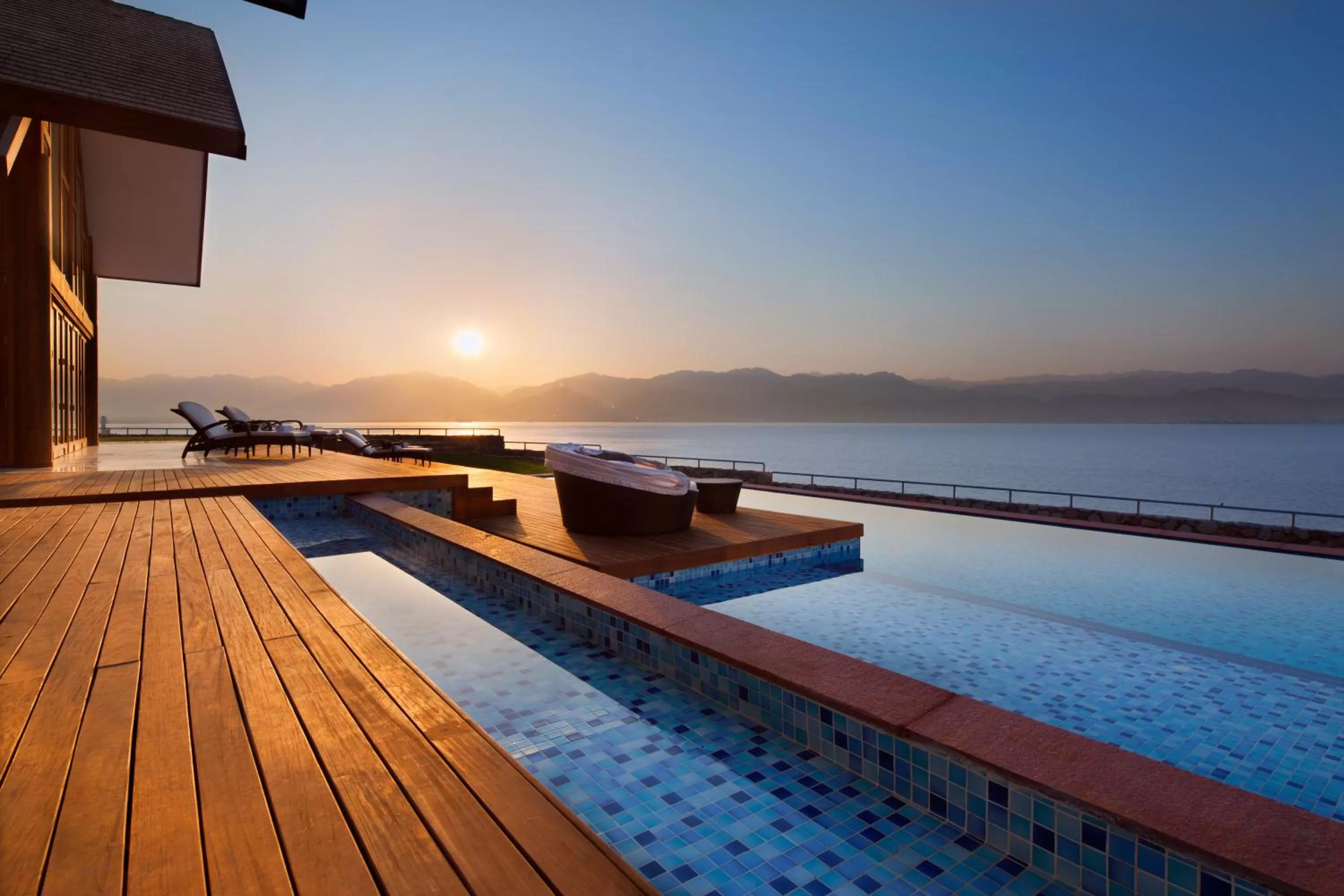 Sunrise in Herbert Samuel Royal Shangri-La Eilat