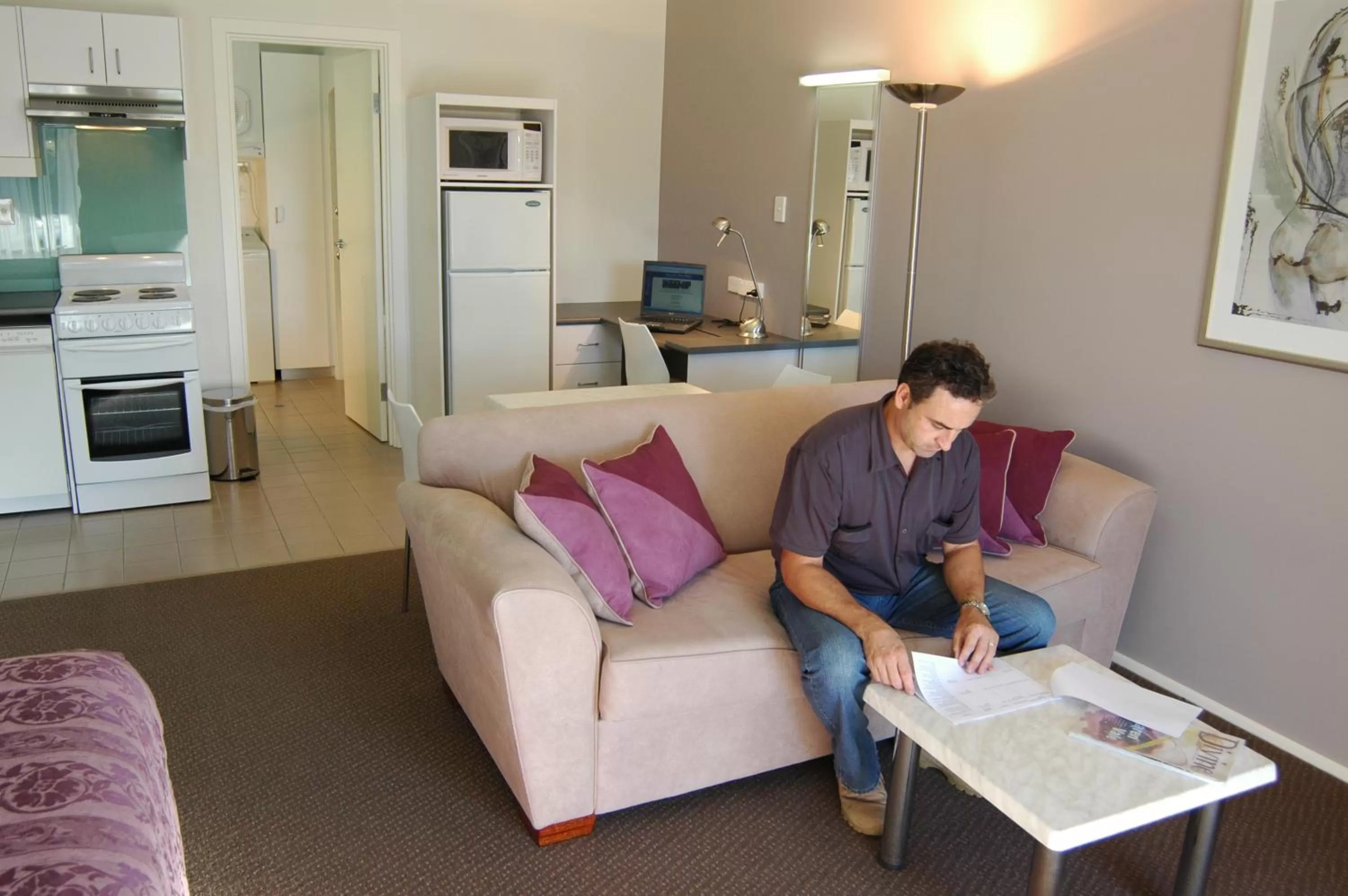 Guests in McLaren Vale Motel & Apartments