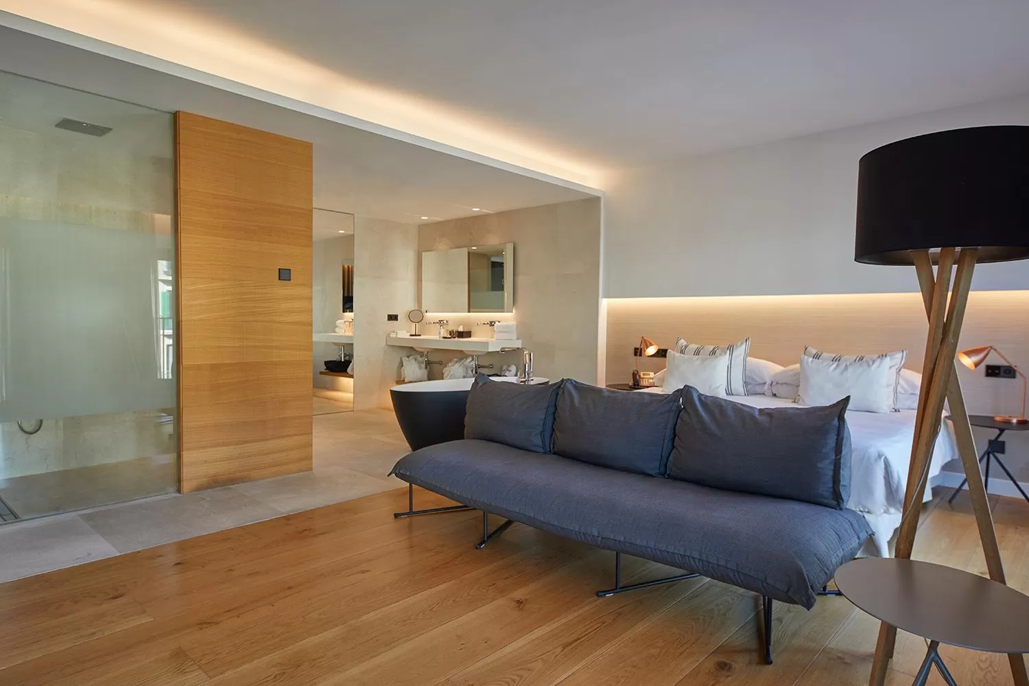 Photo of the whole room in Nakar Hotel