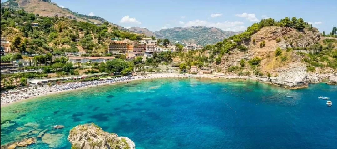 Nearby landmark, Bird's-eye View in B&B La Norma