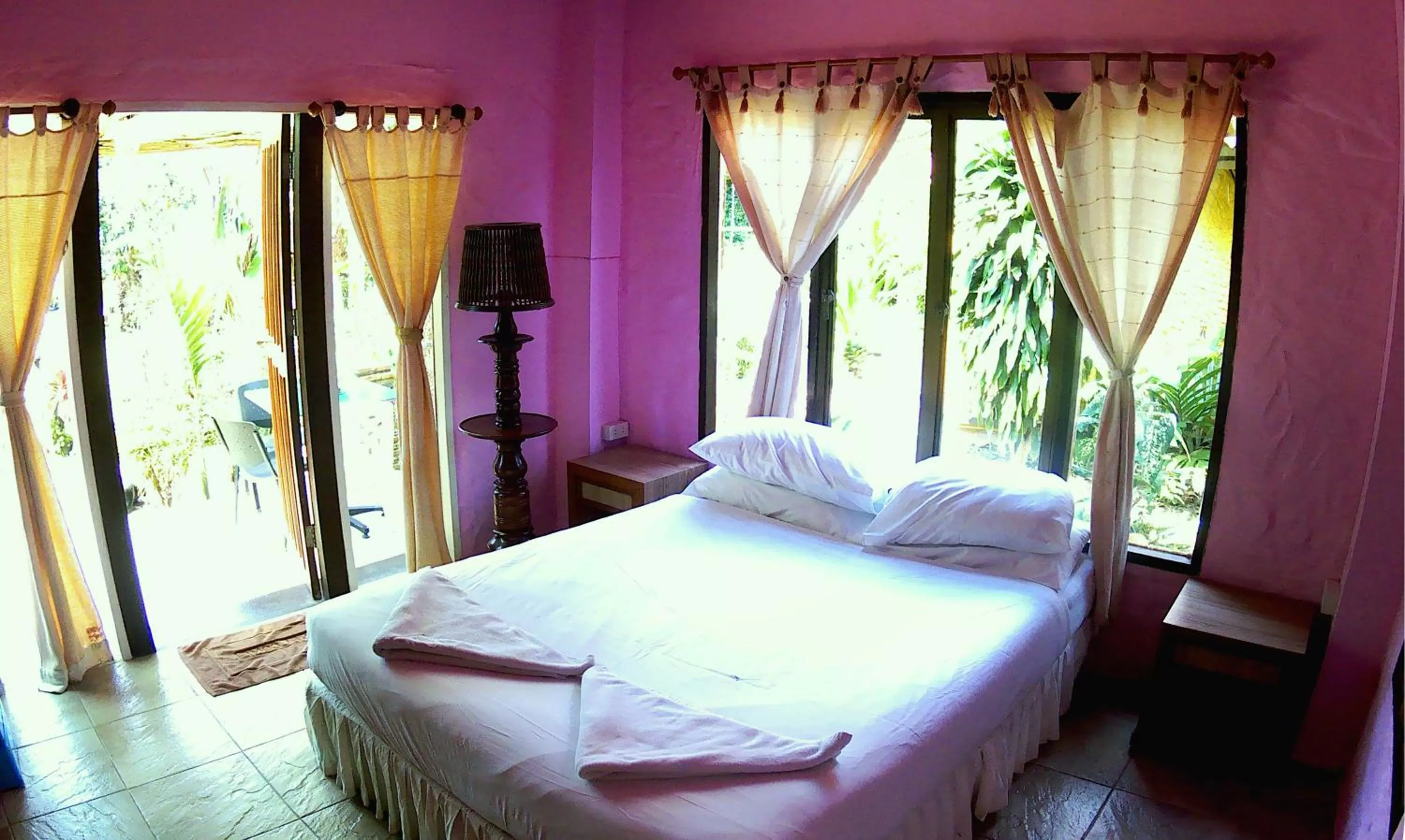 Photo of the whole room, Bed in Sea-Sun Bungalow & Resort