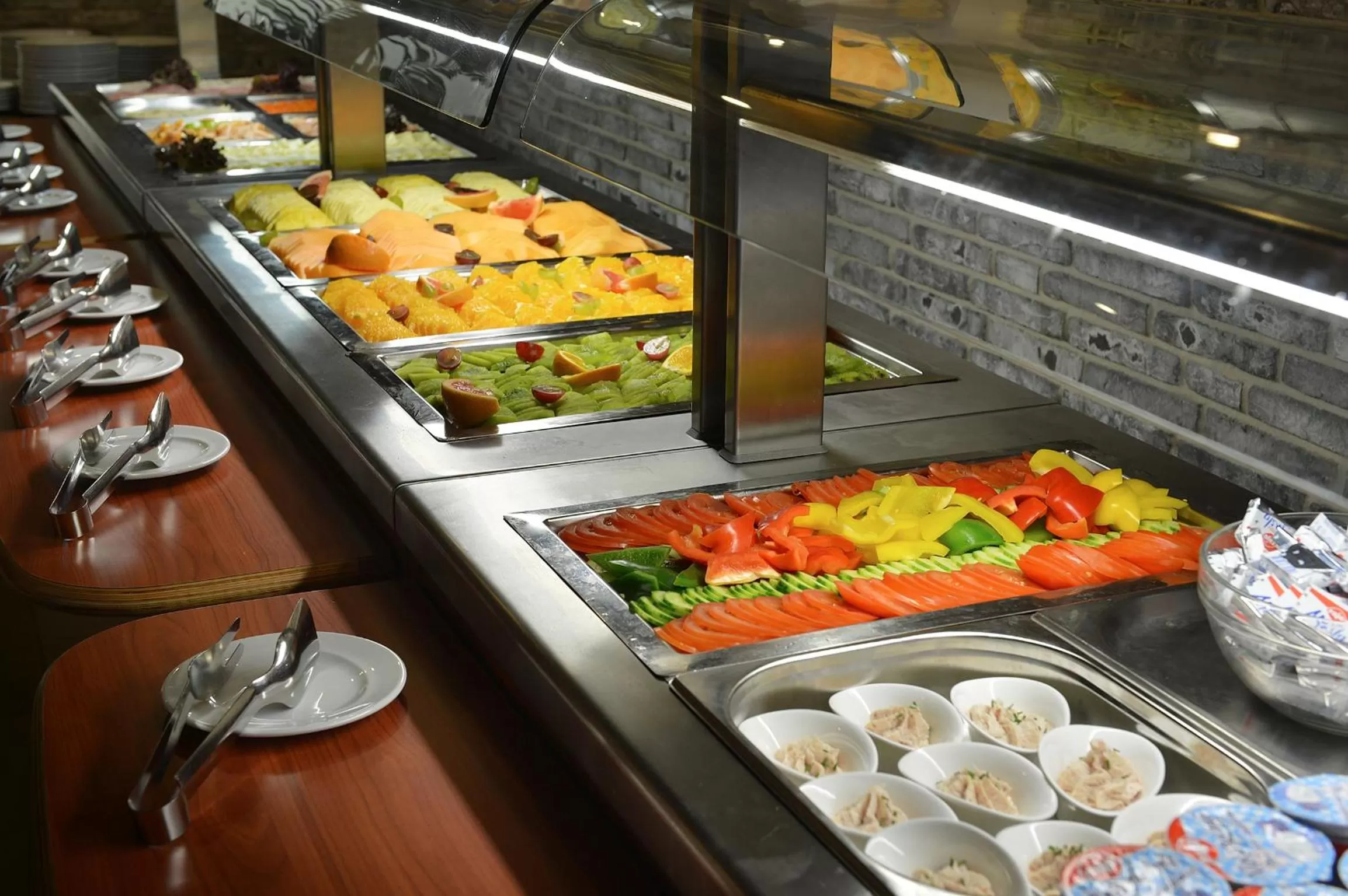 Buffet breakfast in Wilson Palace by LOFT