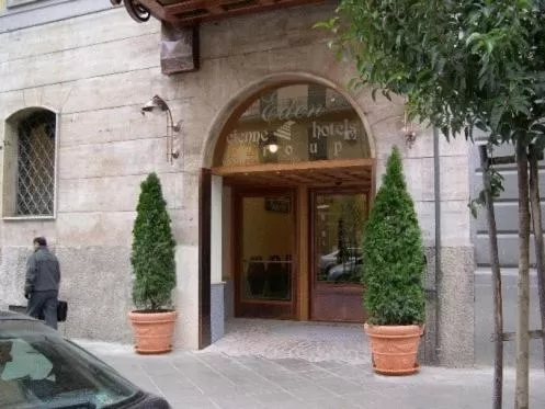 Facade/entrance in Hotel Eden
