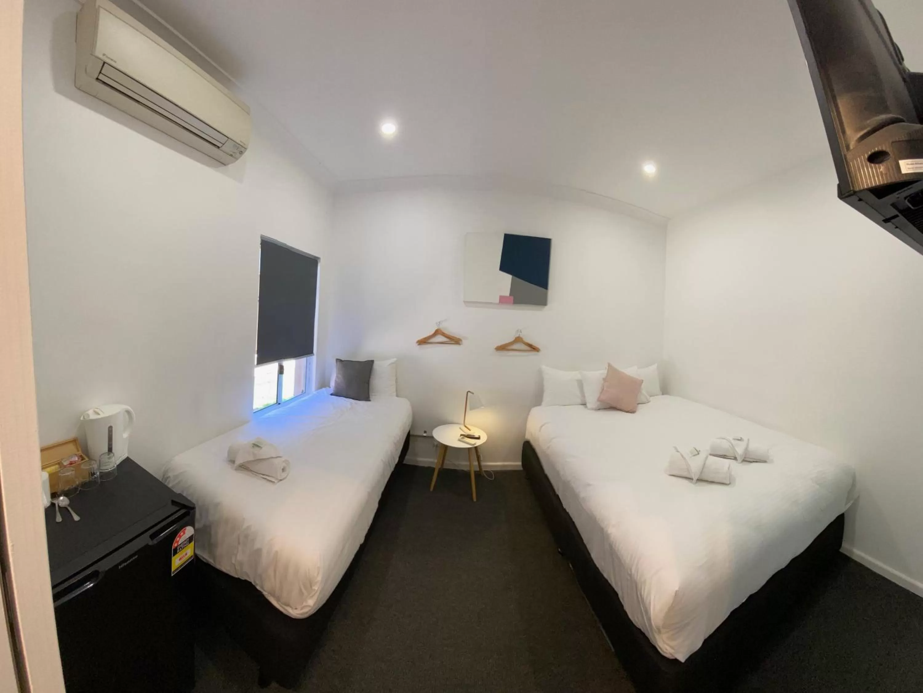 TV and multimedia, Bed in Central Motel Mudgee