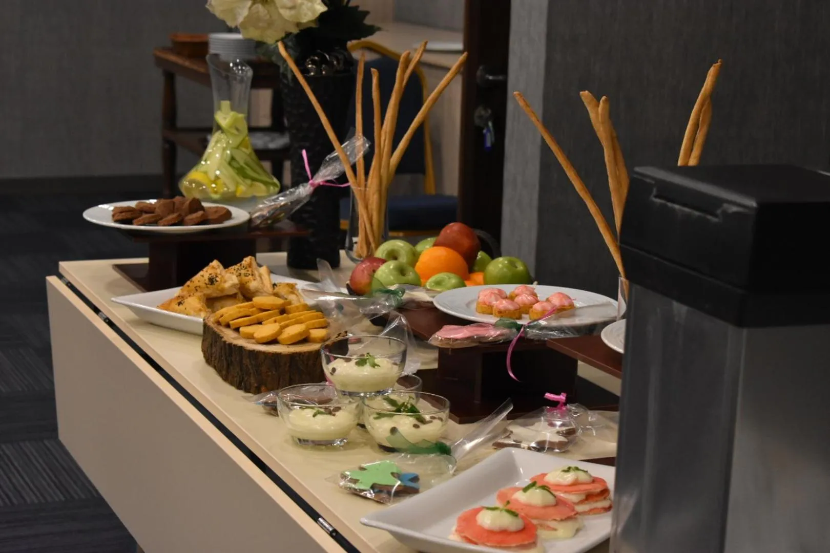 Food and drinks in Rhiss Hotel Bostanci