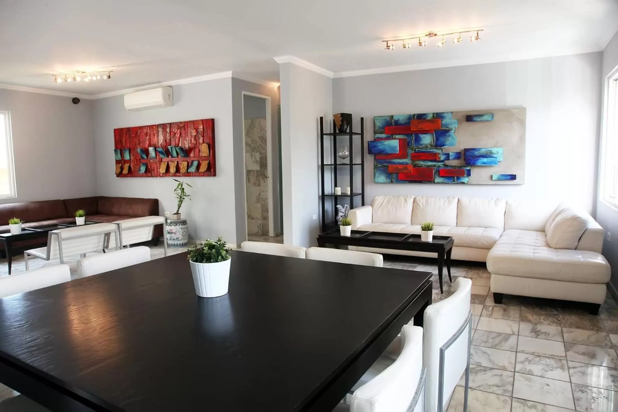 Seating area in Coral Princess Hotel