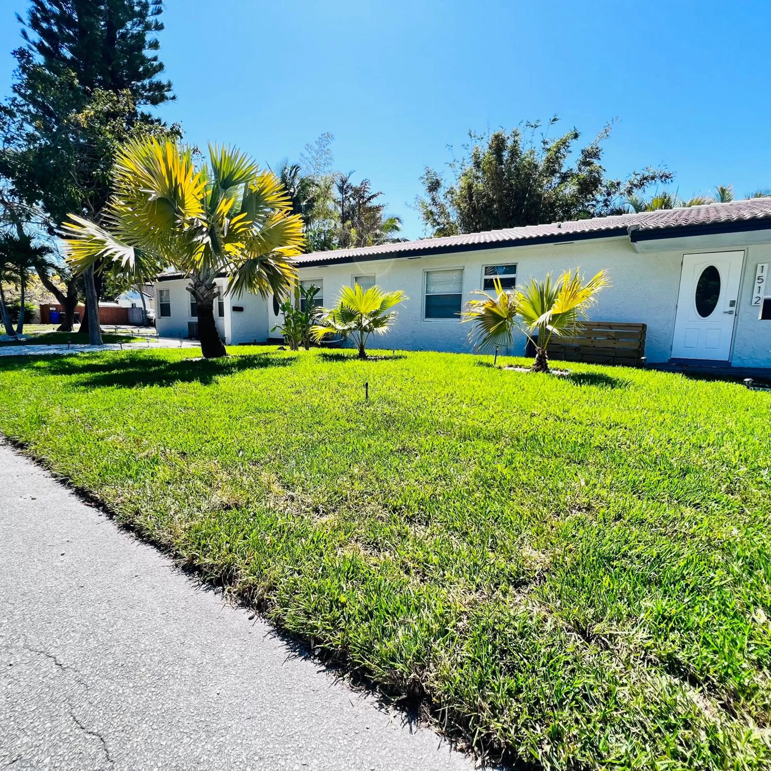 Property building in CocoBay 2BR Condos Near Beach, Galleria Mall, Wilton Manors, Cruise Port