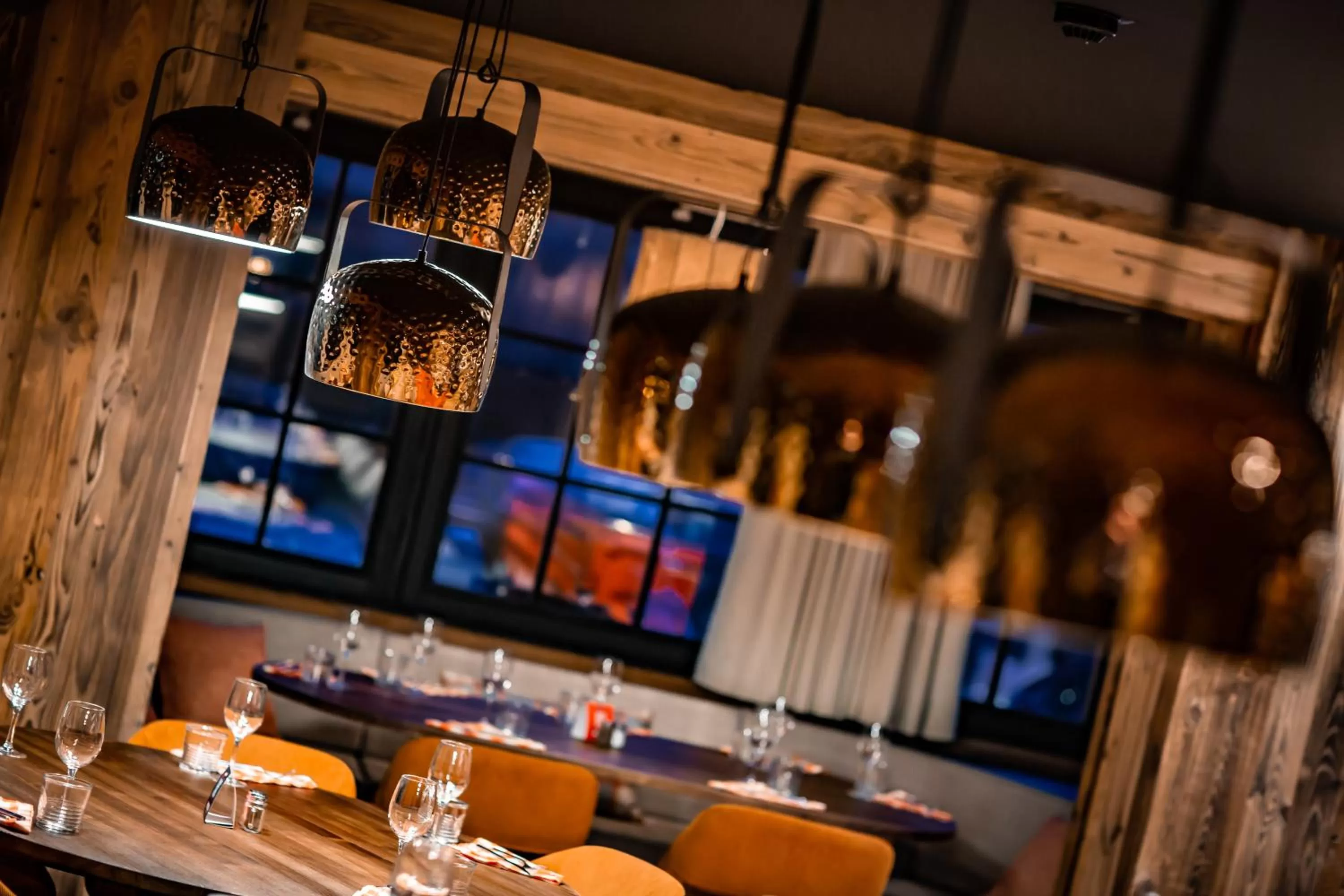 Restaurant/places to eat in Hôtel Névé