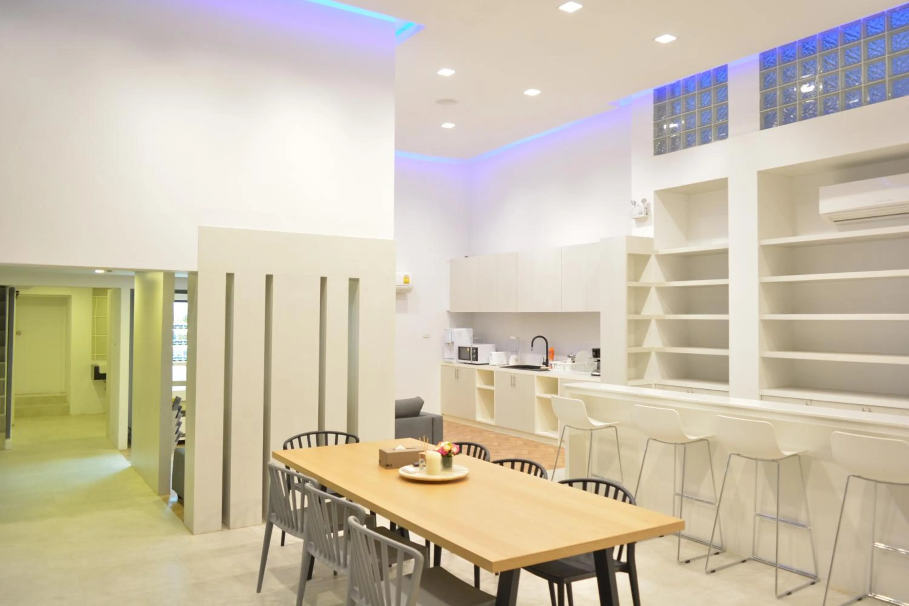 Dining area in Rezt Bangkok