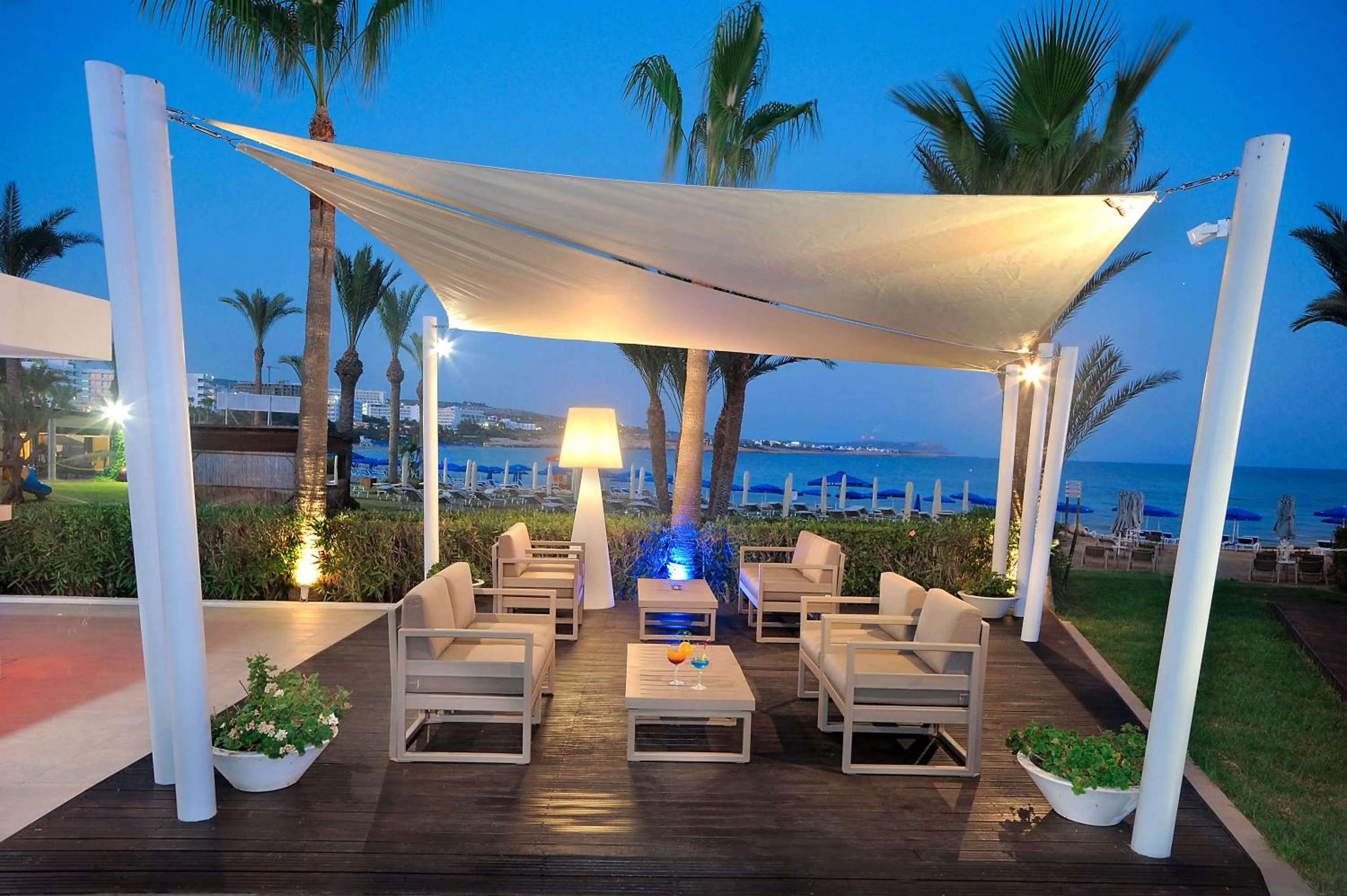 Okeanos Beach Boutique Hotel