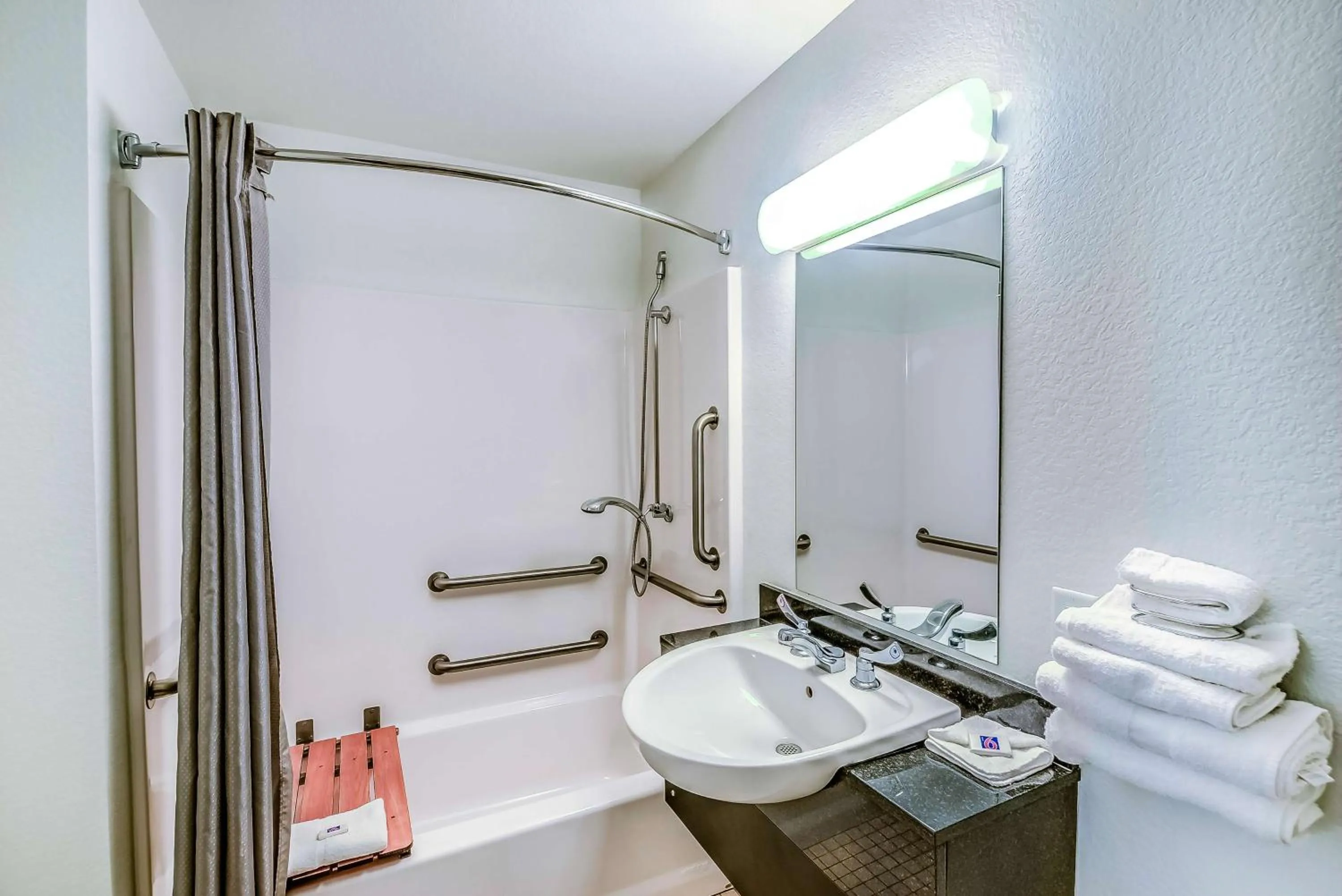 Double Room - Disability Access - Roll In Shower in Motel 6-Colorado Springs, CO