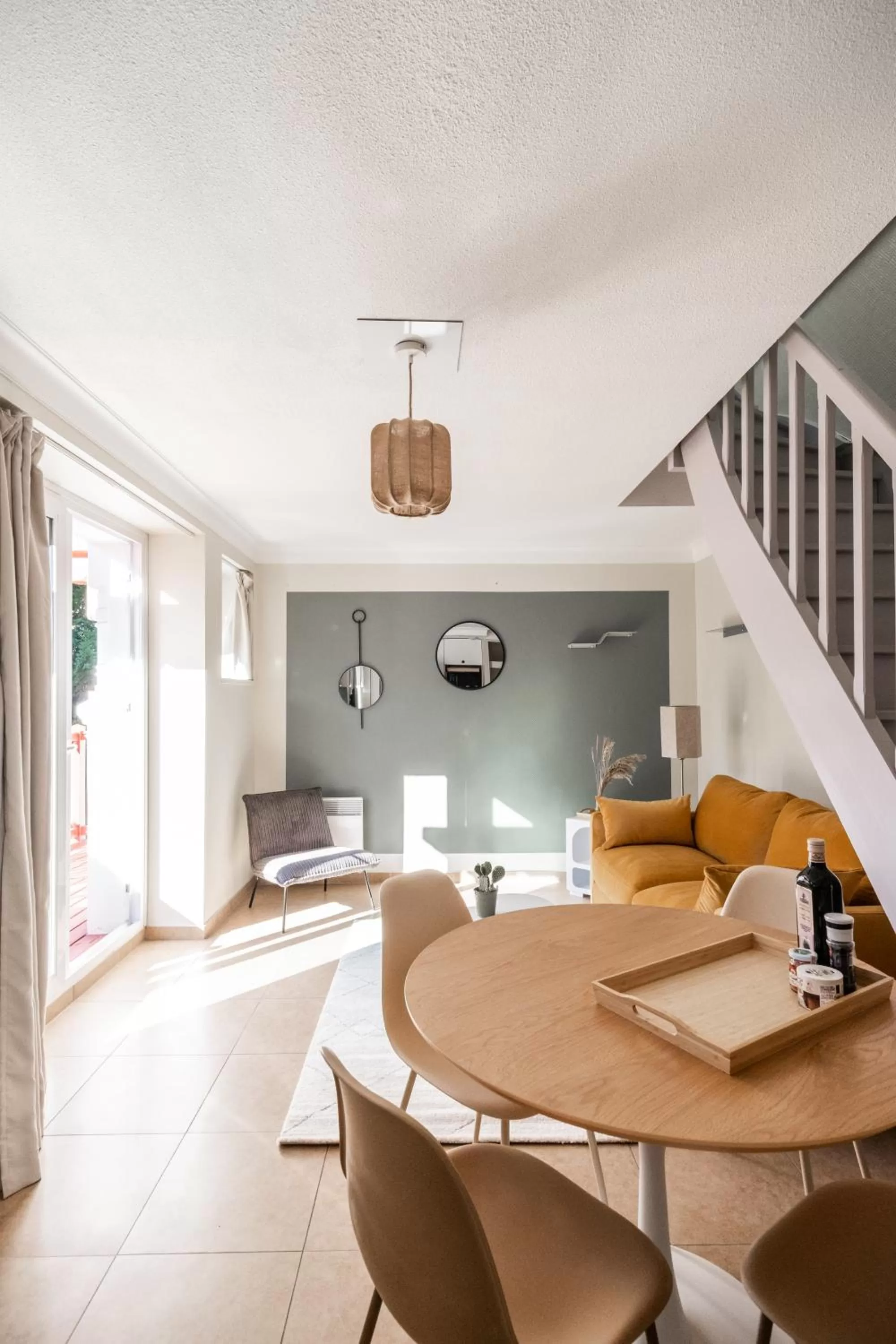 Dining Area in Résidence Chateau d'Acotz - Avec piscine à 600m des plages à Saint-Jean-de-Luz
